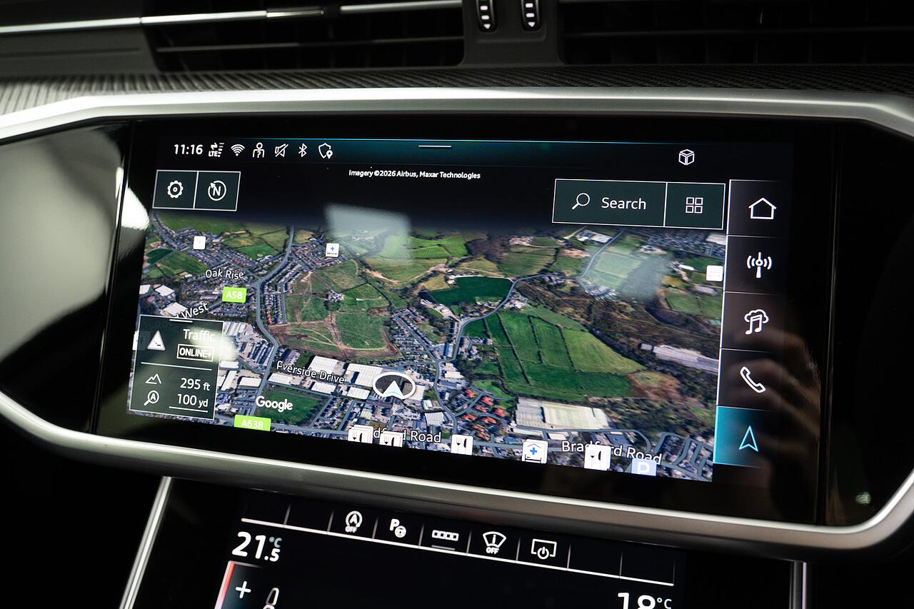 Audi RS6 view 12