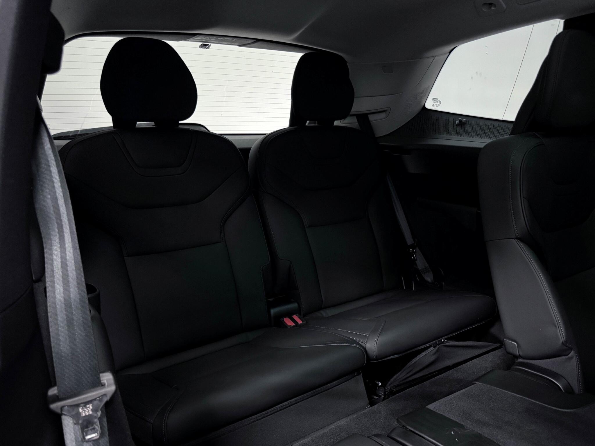 Volvo Ex90 view 13