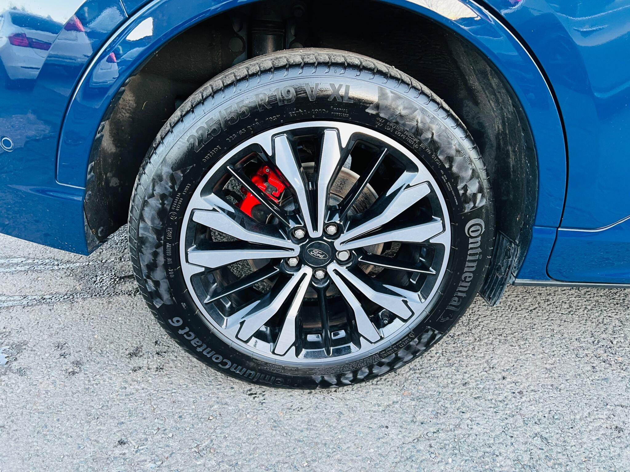 2023 Ford Kuga 2.5 EcoBoost Duratec 14.4kWh ST-Line X CVT Euro 6 (s/s) 5dr • 23,532 miles image 44