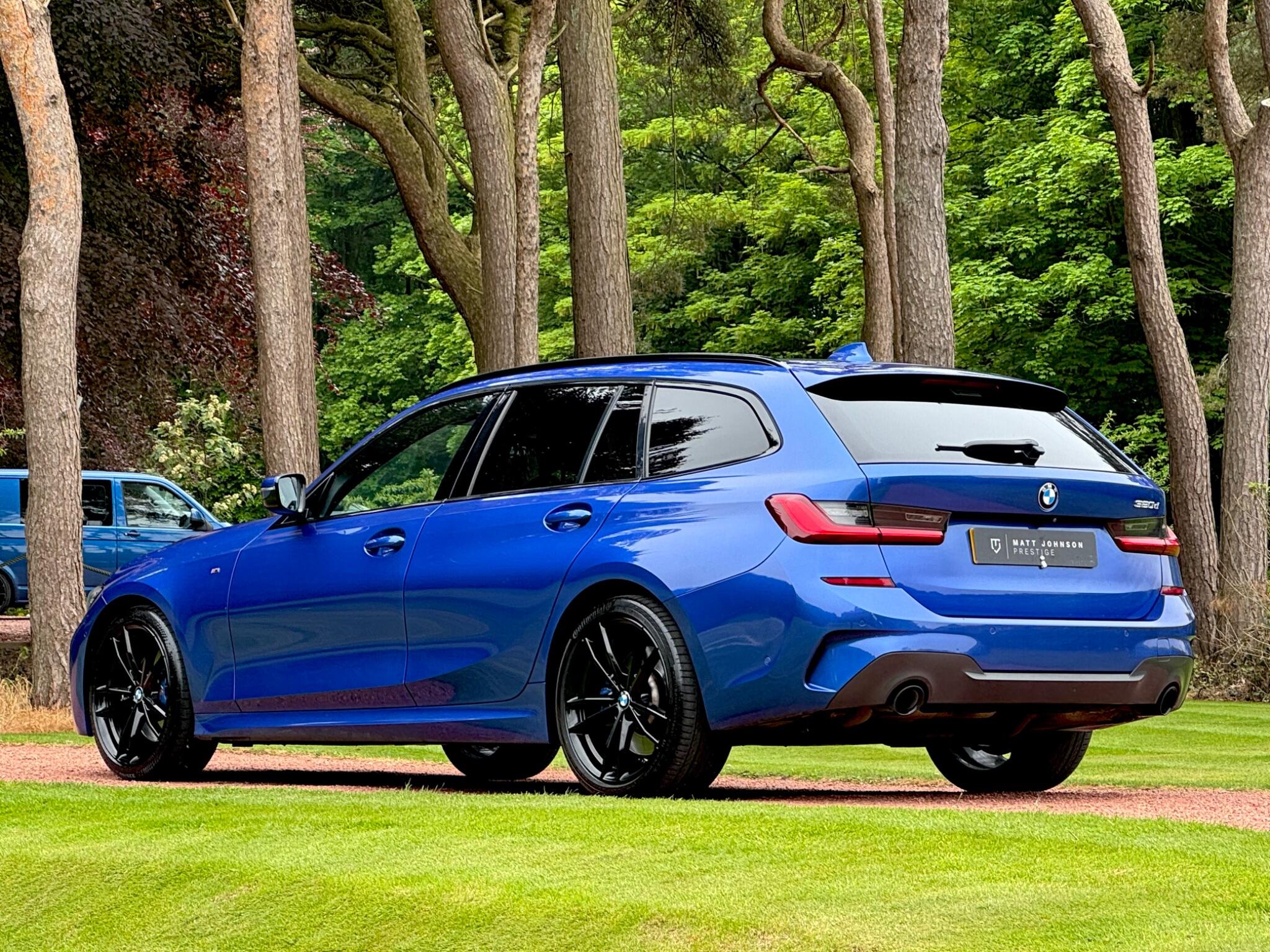 BMW 3 Series view 2