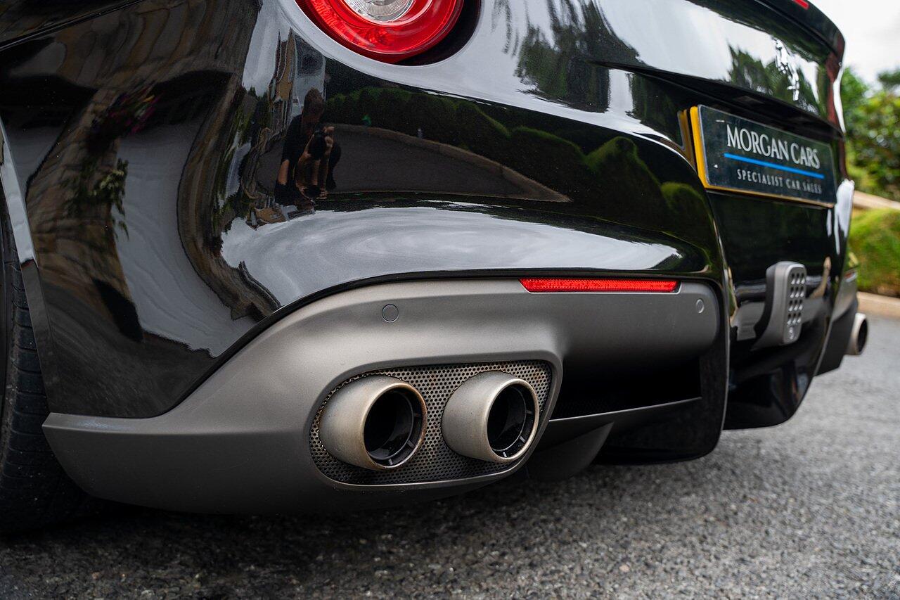 Ferrari F12 view 13