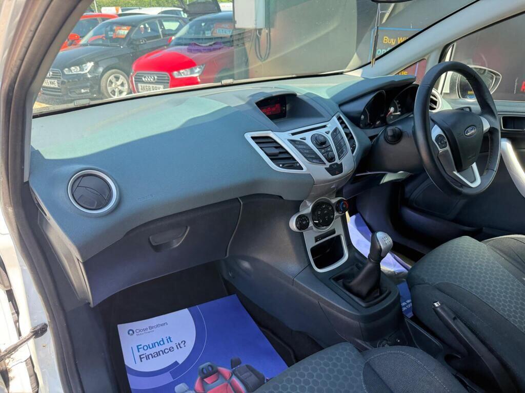 Ford Fiesta view 22