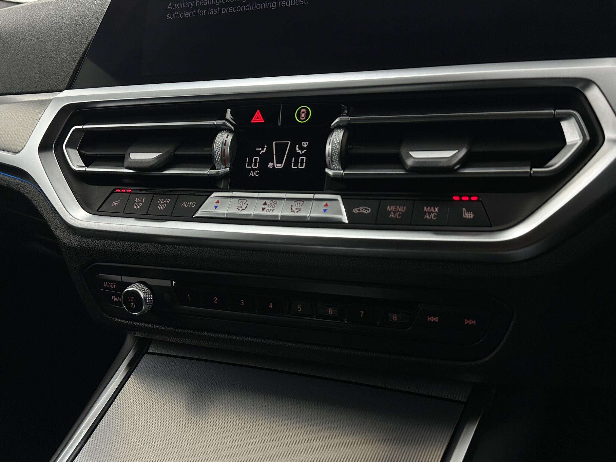 BMW 3 Series view 21