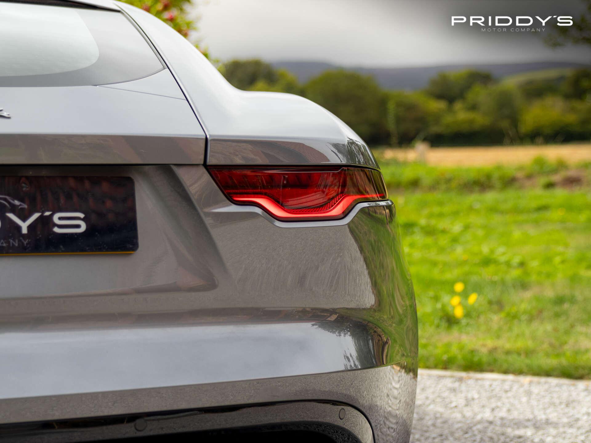 Jaguar F-Type view 45