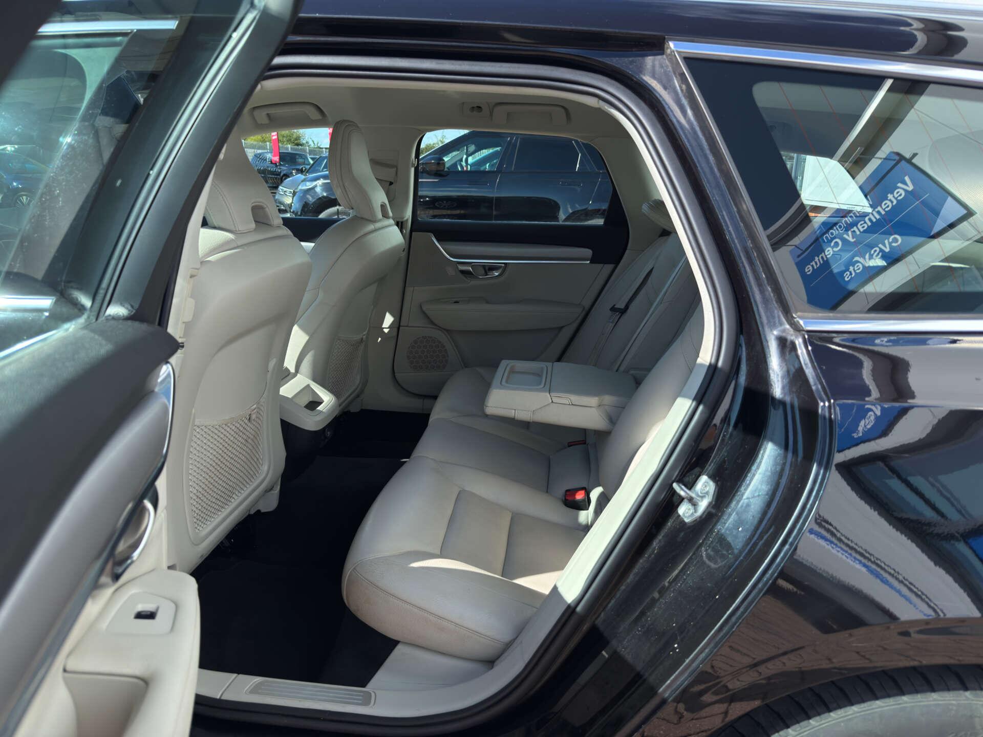 Volvo V90 view 37
