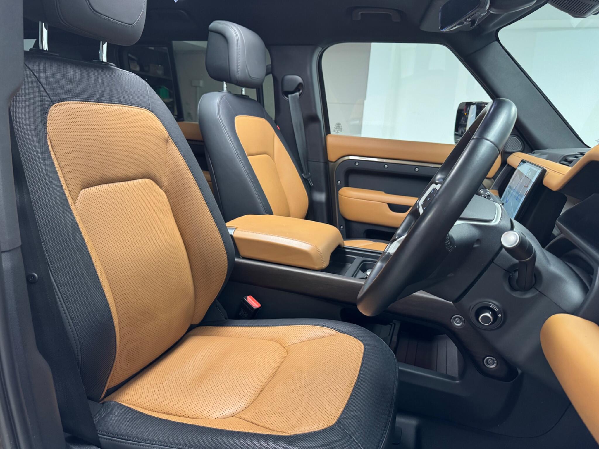Land Rover Defender view 11