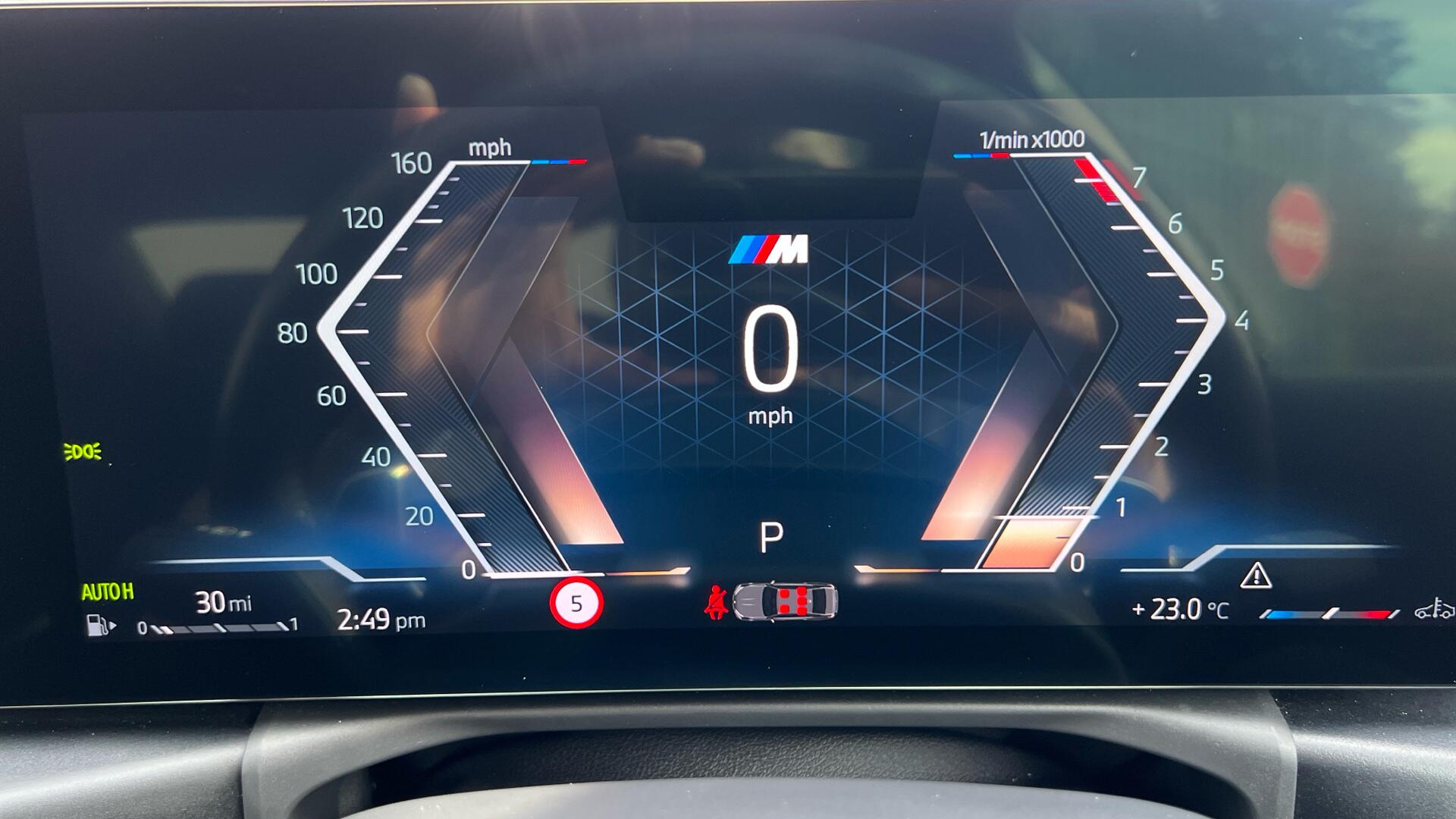 BMW 3 Series view 10