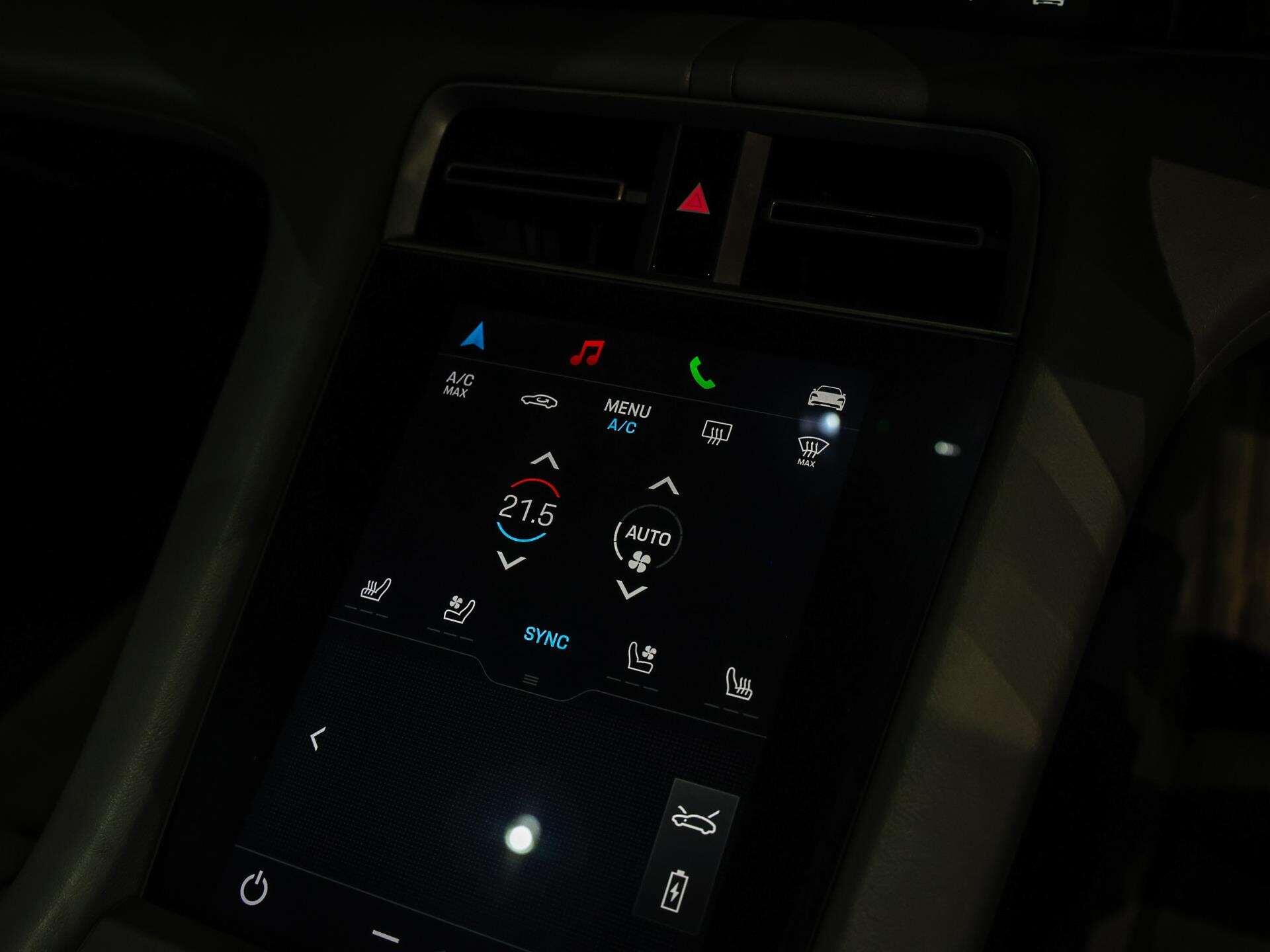 Porsche Taycan view 21