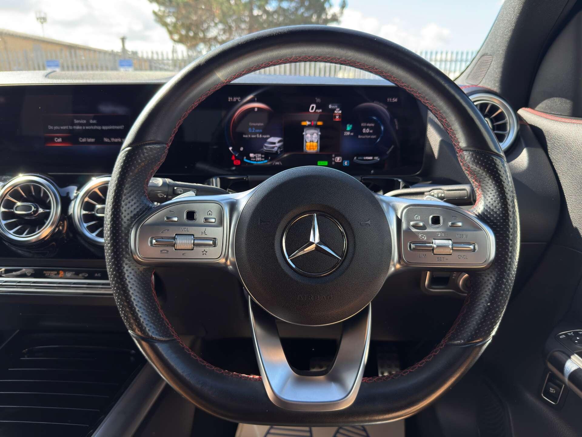 Mercedes-Benz EQA view 50