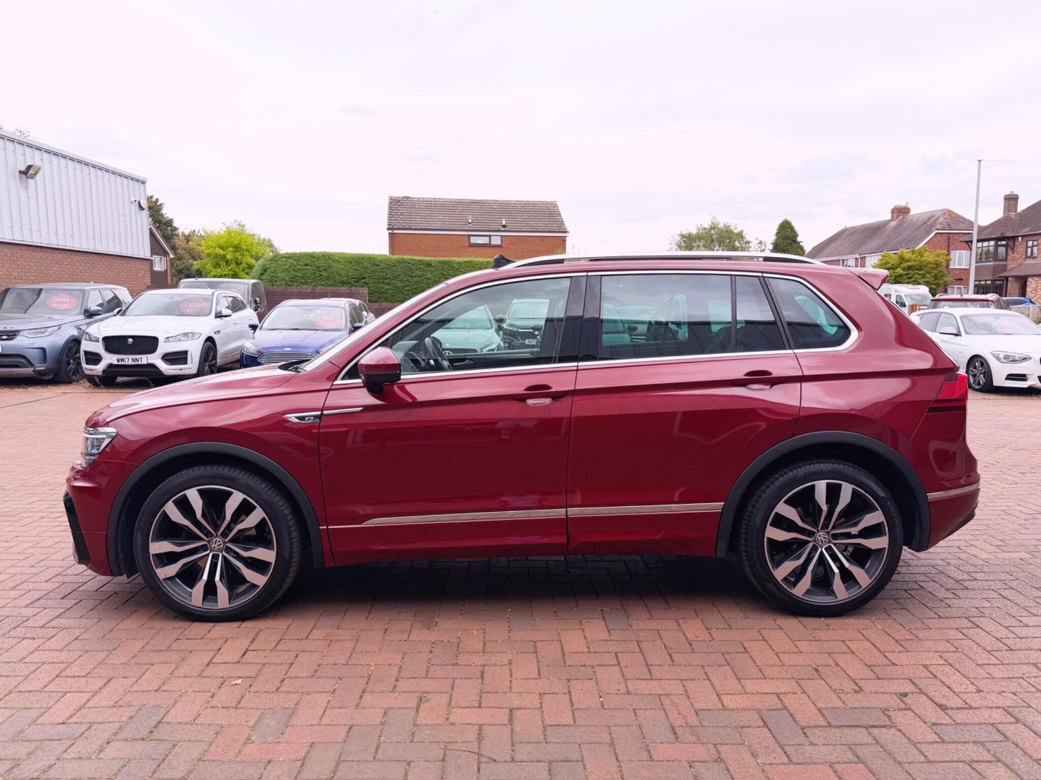 Volkswagen Tiguan view 31