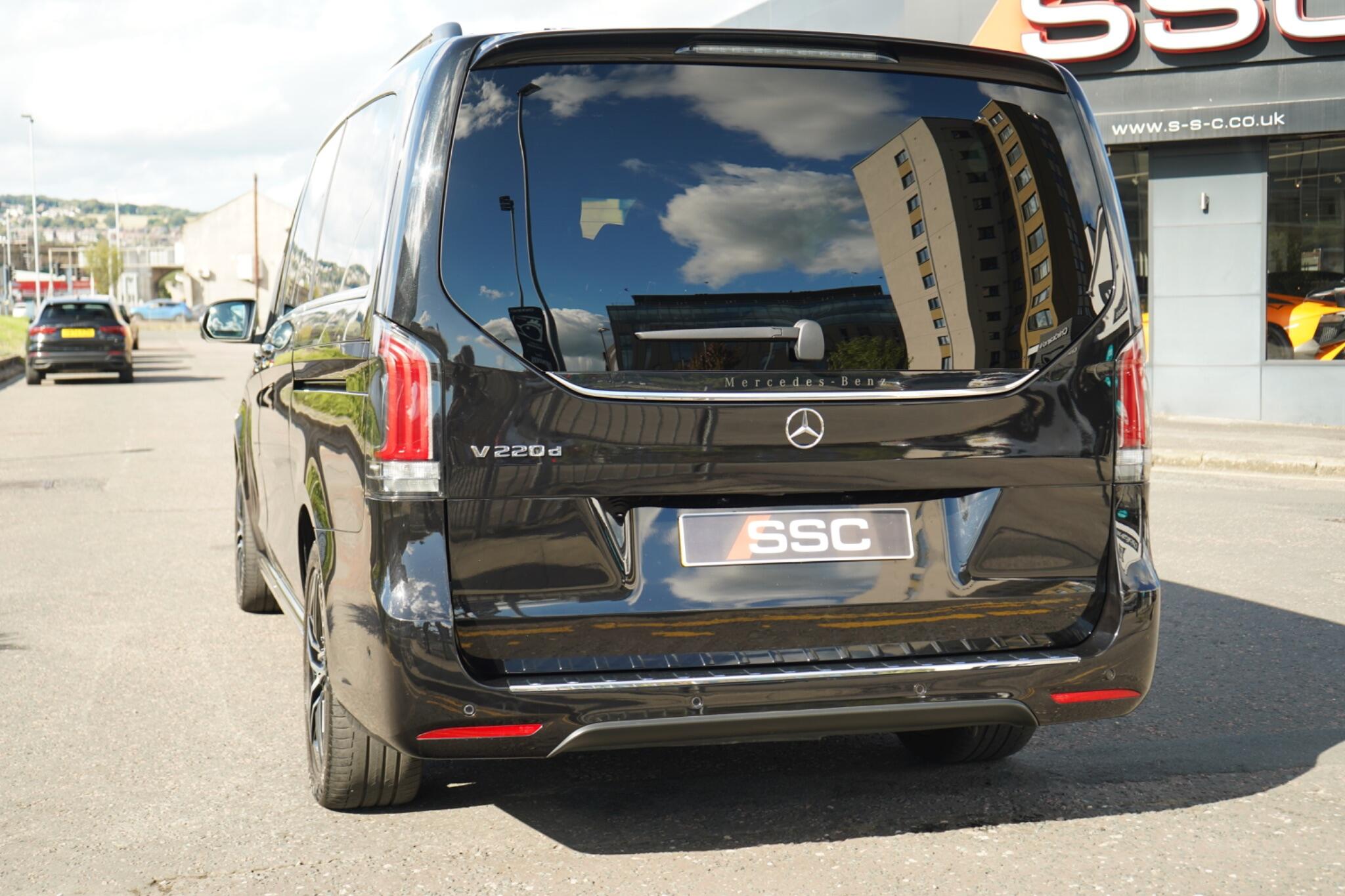 Mercedes-Benz V Class view 12