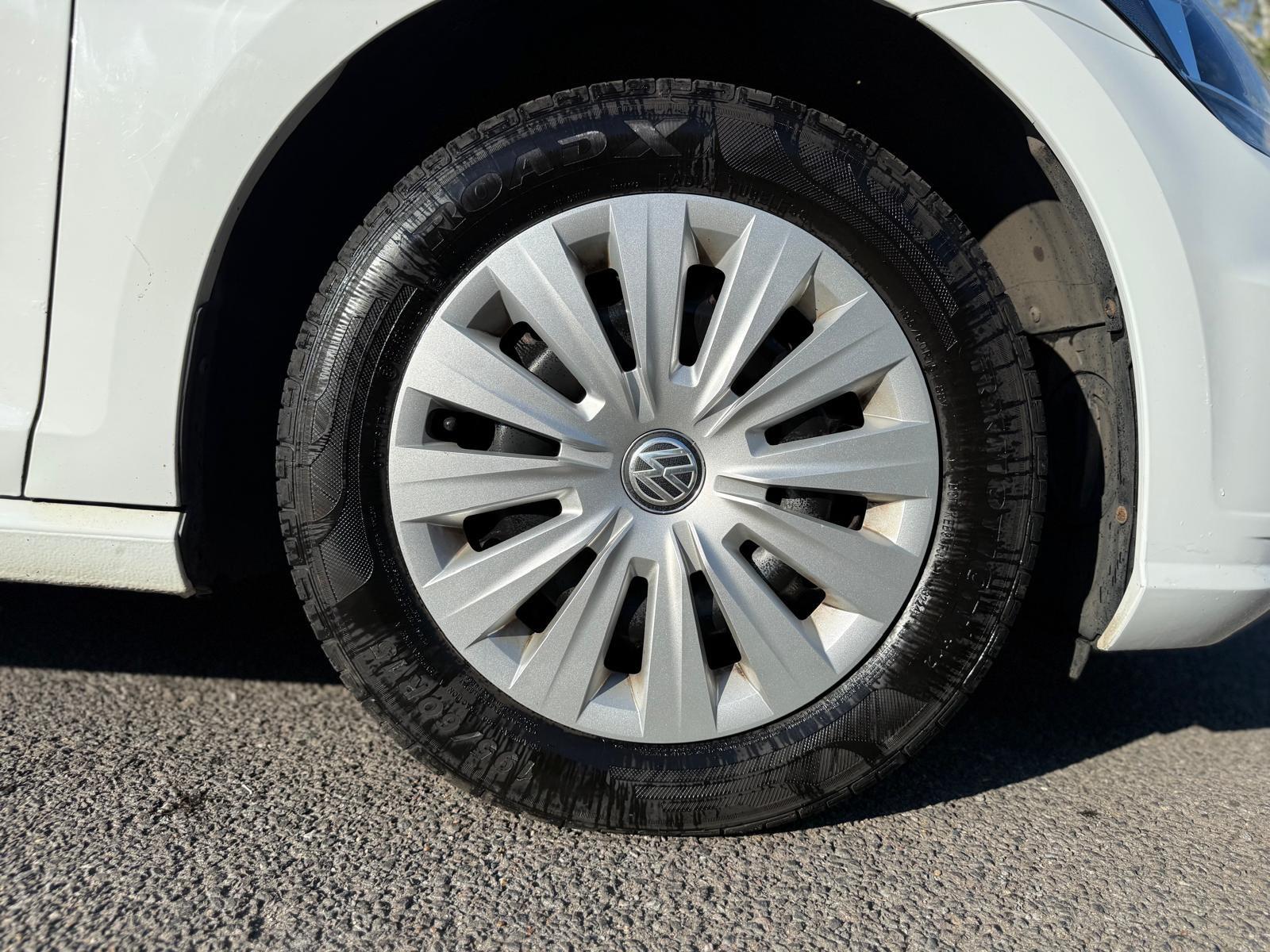 Volkswagen Golf view 47