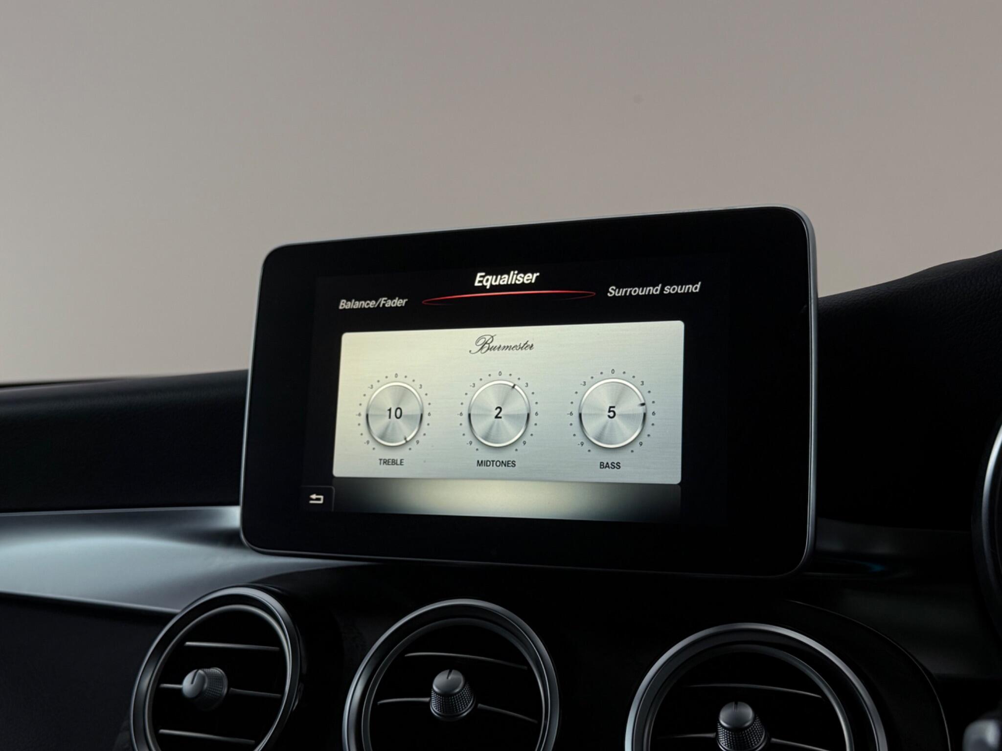 Mercedes-Benz GLC view 26