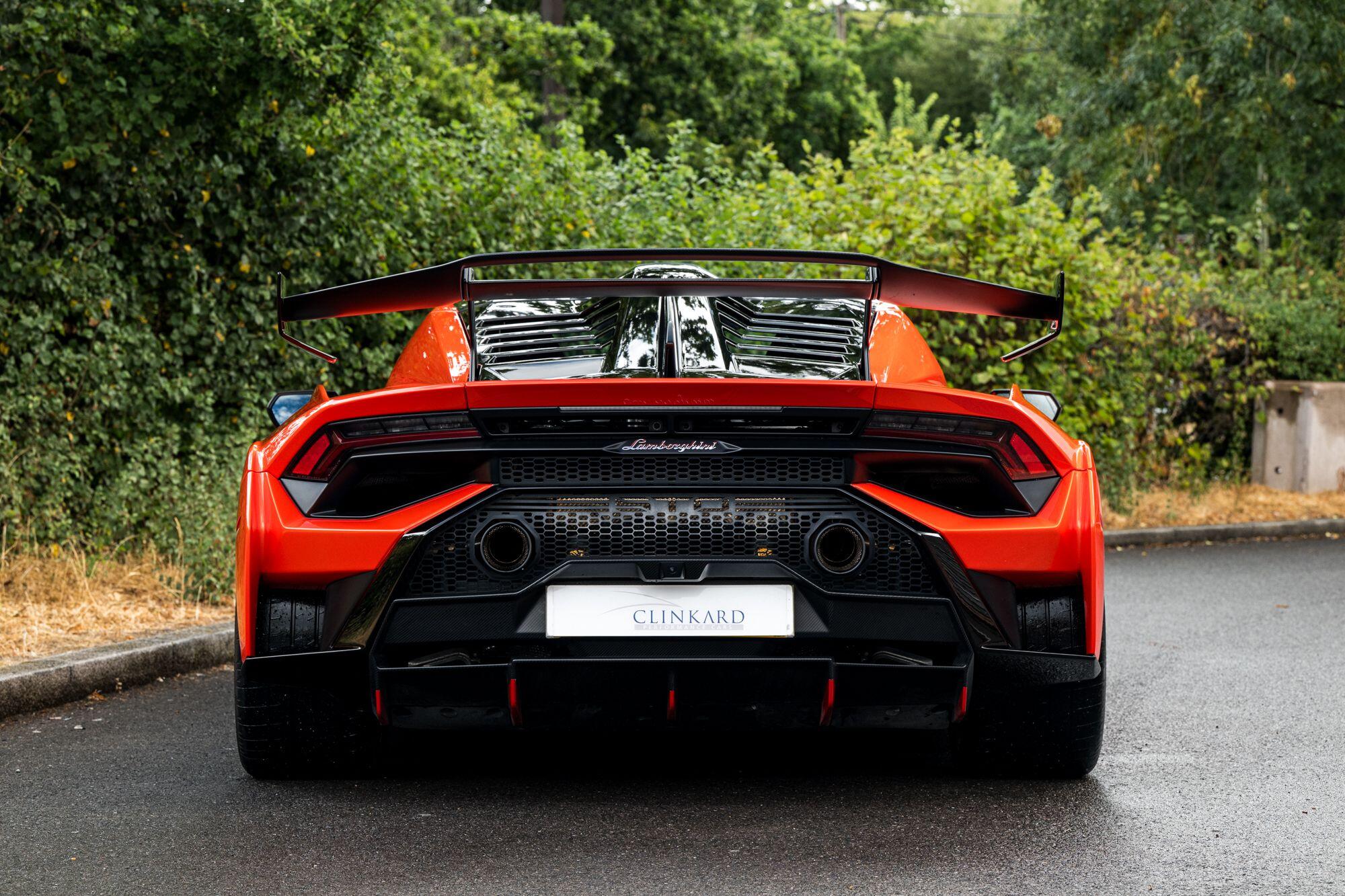 Lamborghini Huracan view 6