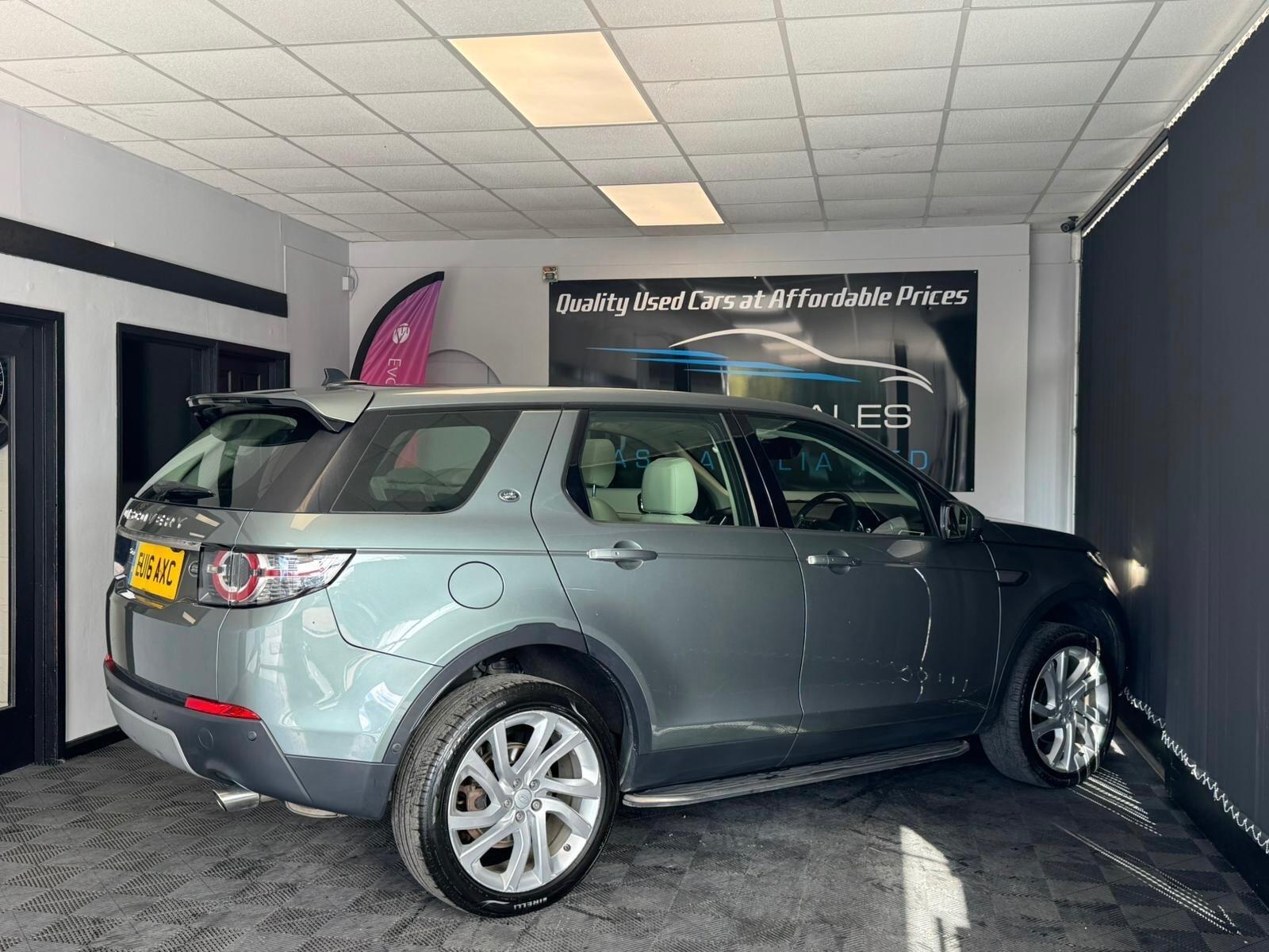 2016 Land Rover Discovery Sport 2.0 TD4 HSE Luxury Auto 4WD Euro 6 (s/s) 5dr • 103,000 miles image 10