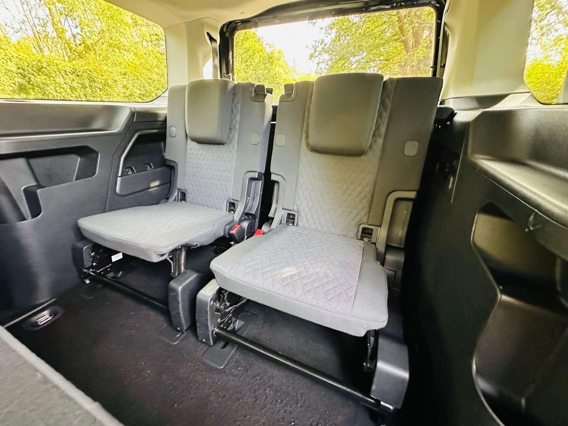 Volkswagen Caddy Maxi view 30
