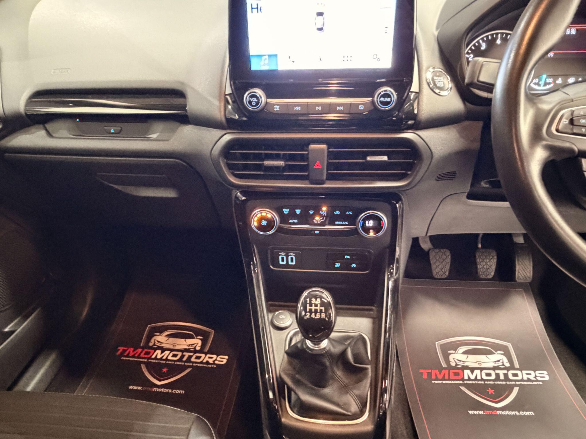 Ford Ecosport view 8
