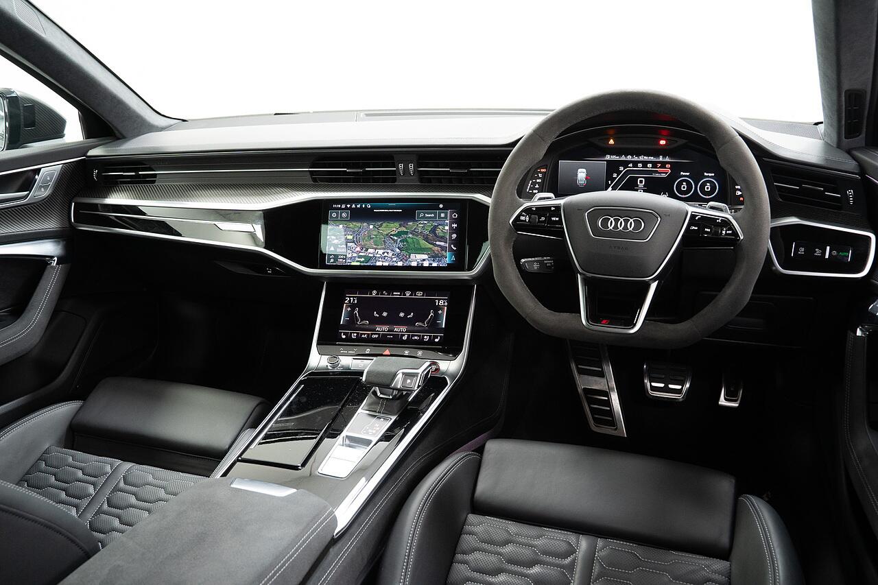 Audi RS6 view 7
