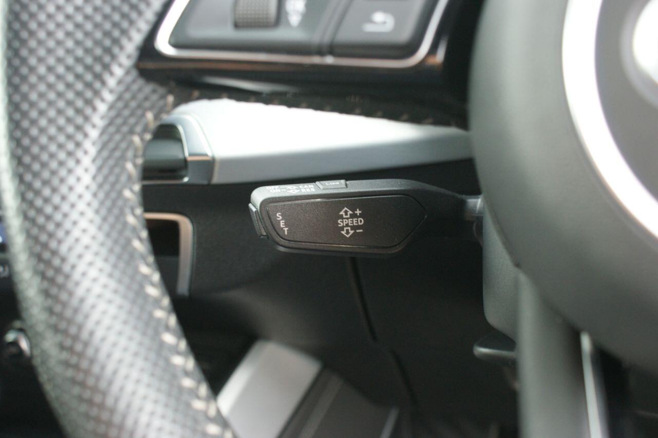 Audi SQ2 view 48