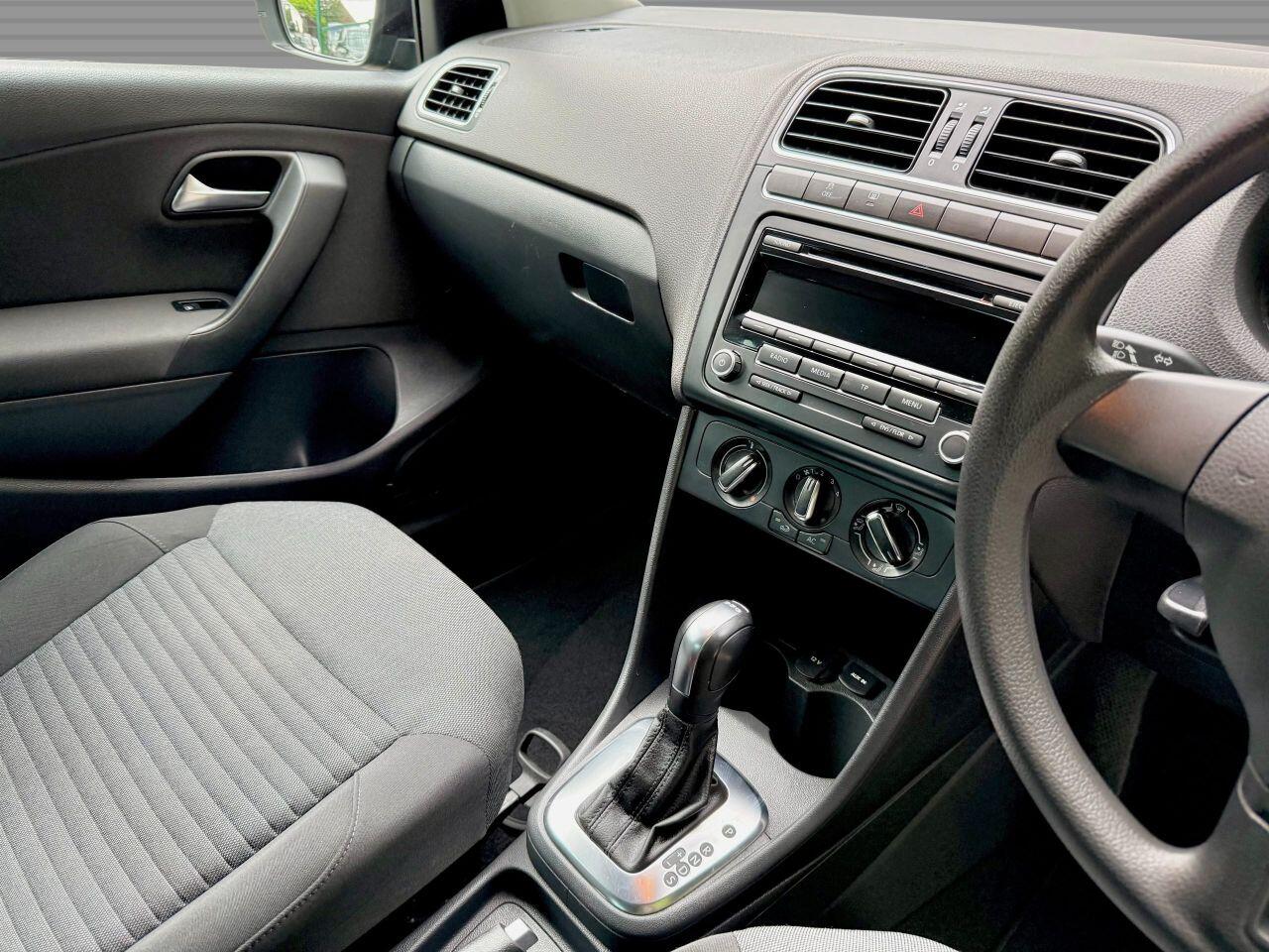 Volkswagen Polo view 16