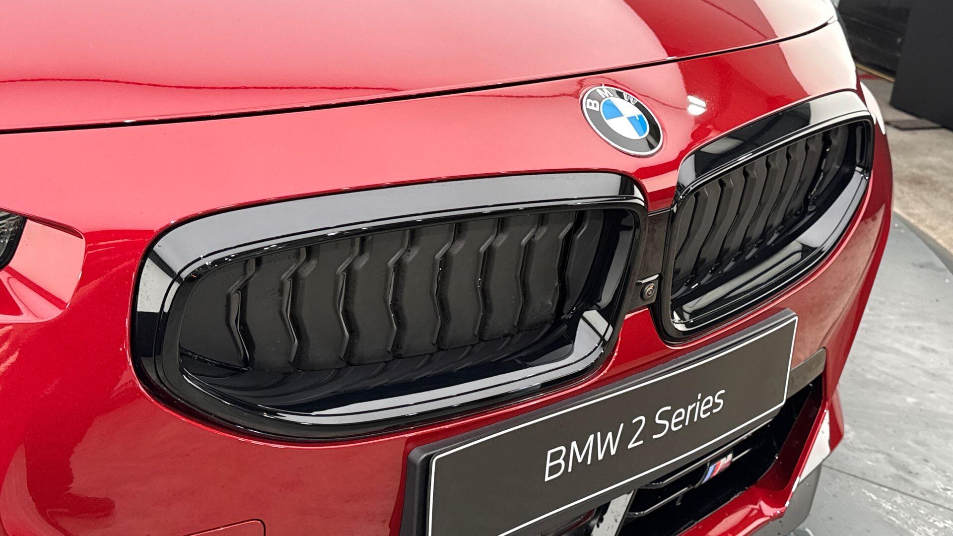 BMW 2 Series view 32
