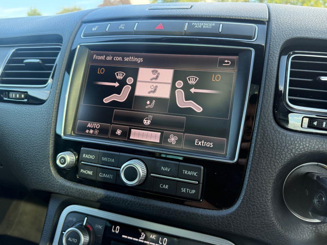 Volkswagen Touareg view 69