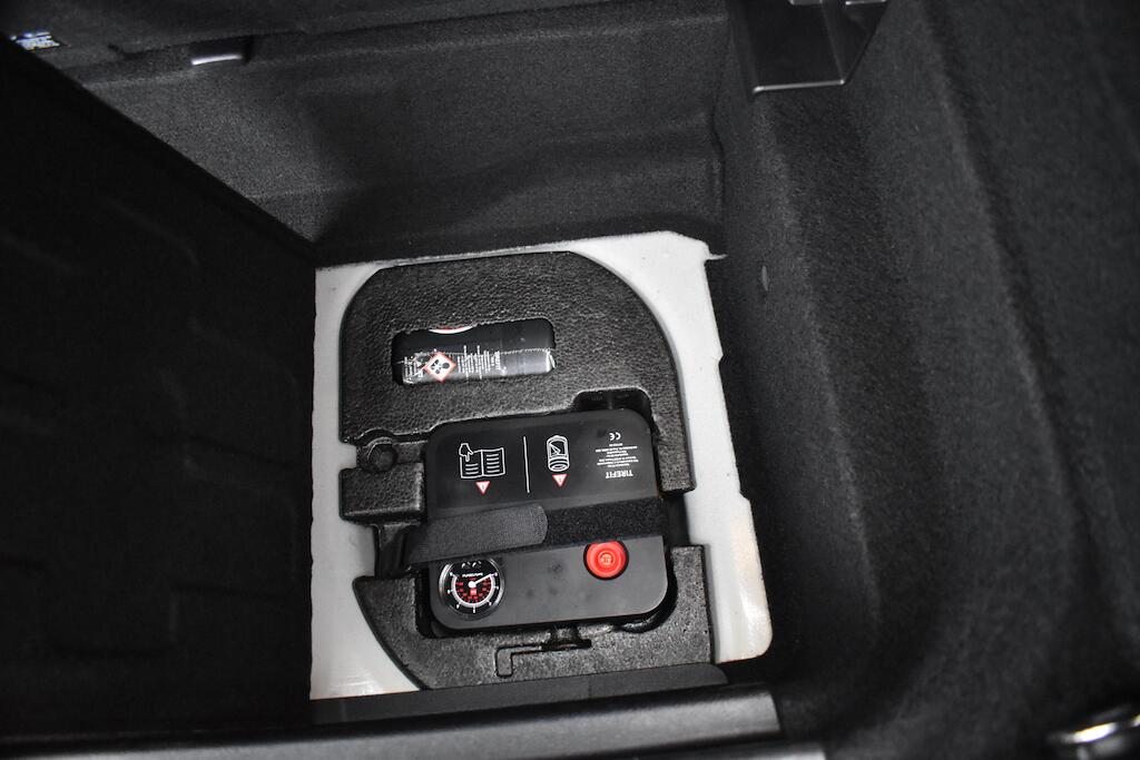 Mini Cooper view 43