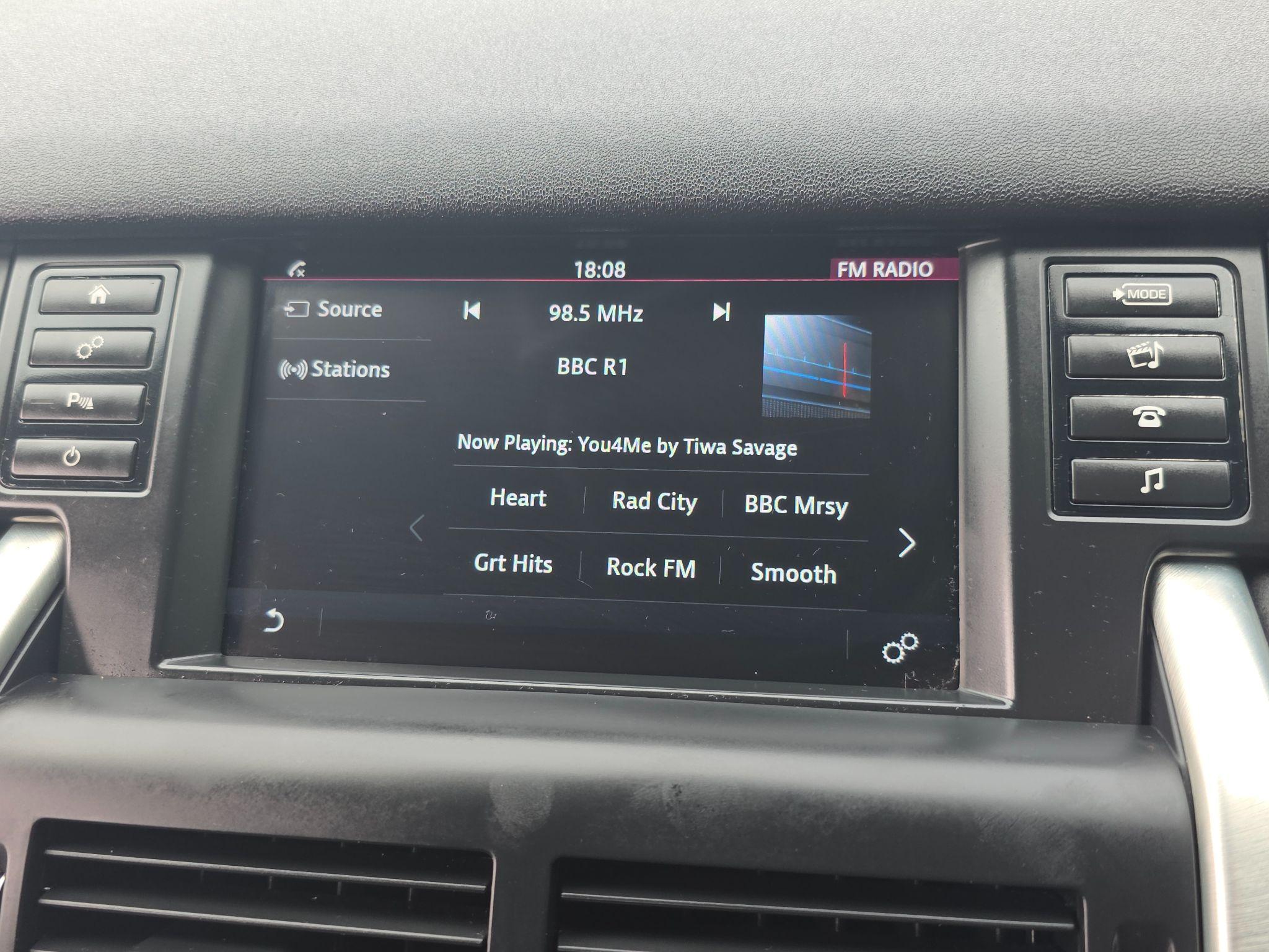 2017 Land Rover Discovery Sport 2.0 TD4 SE 4WD Euro 6 (s/s) 5dr (5 Seat) • 60,214 miles image 74
