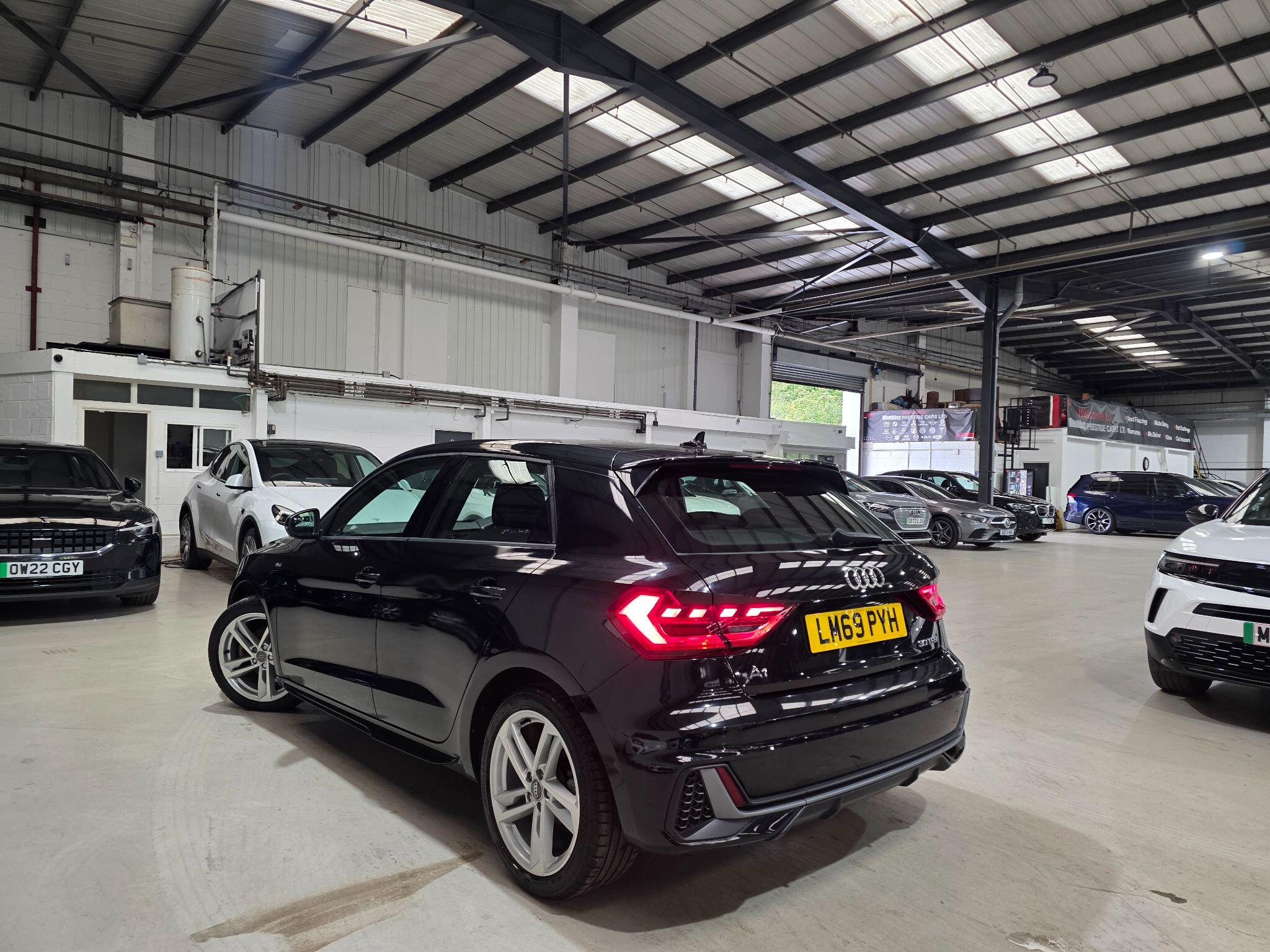 Audi A1 view 25