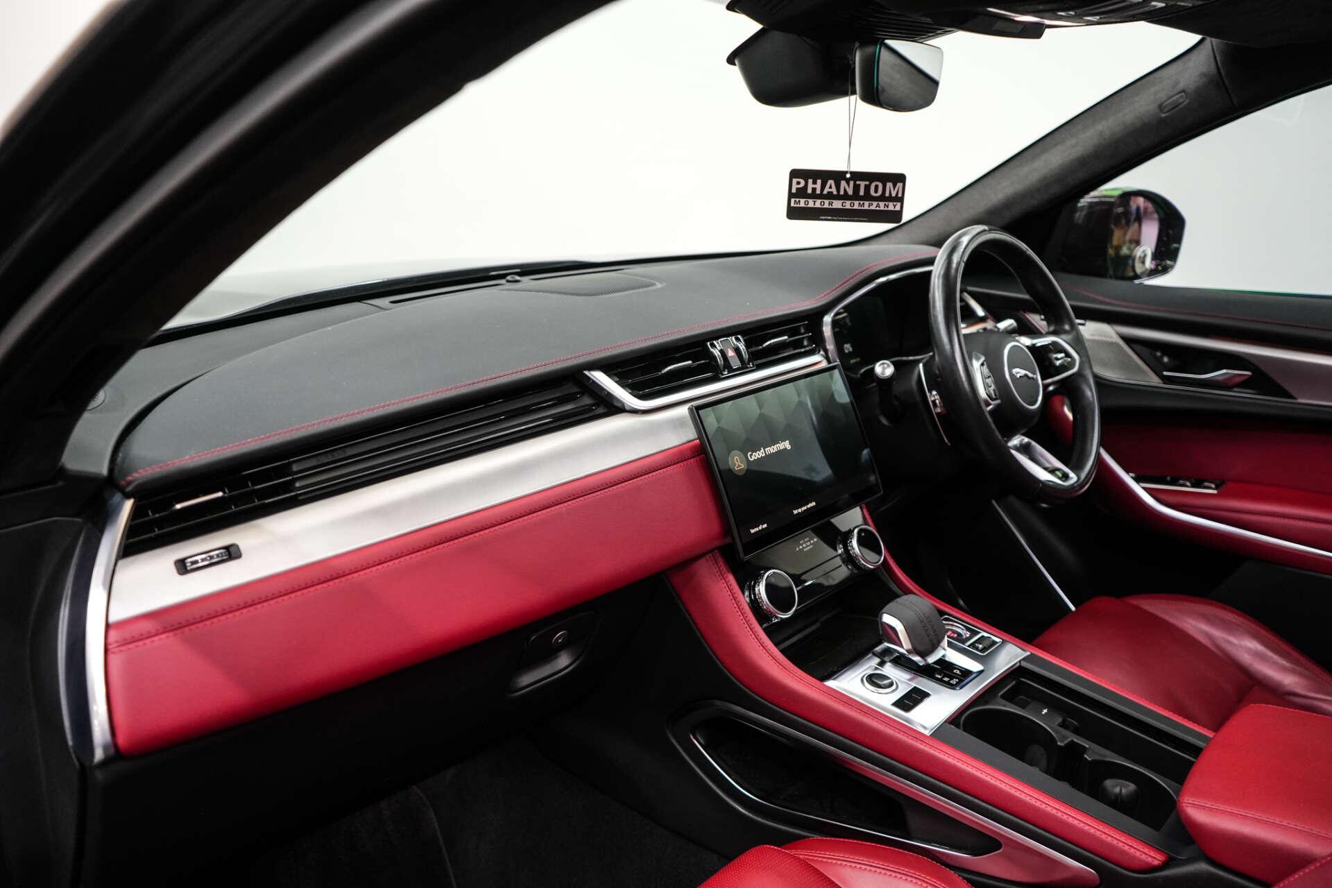 Jaguar F-Pace view 19