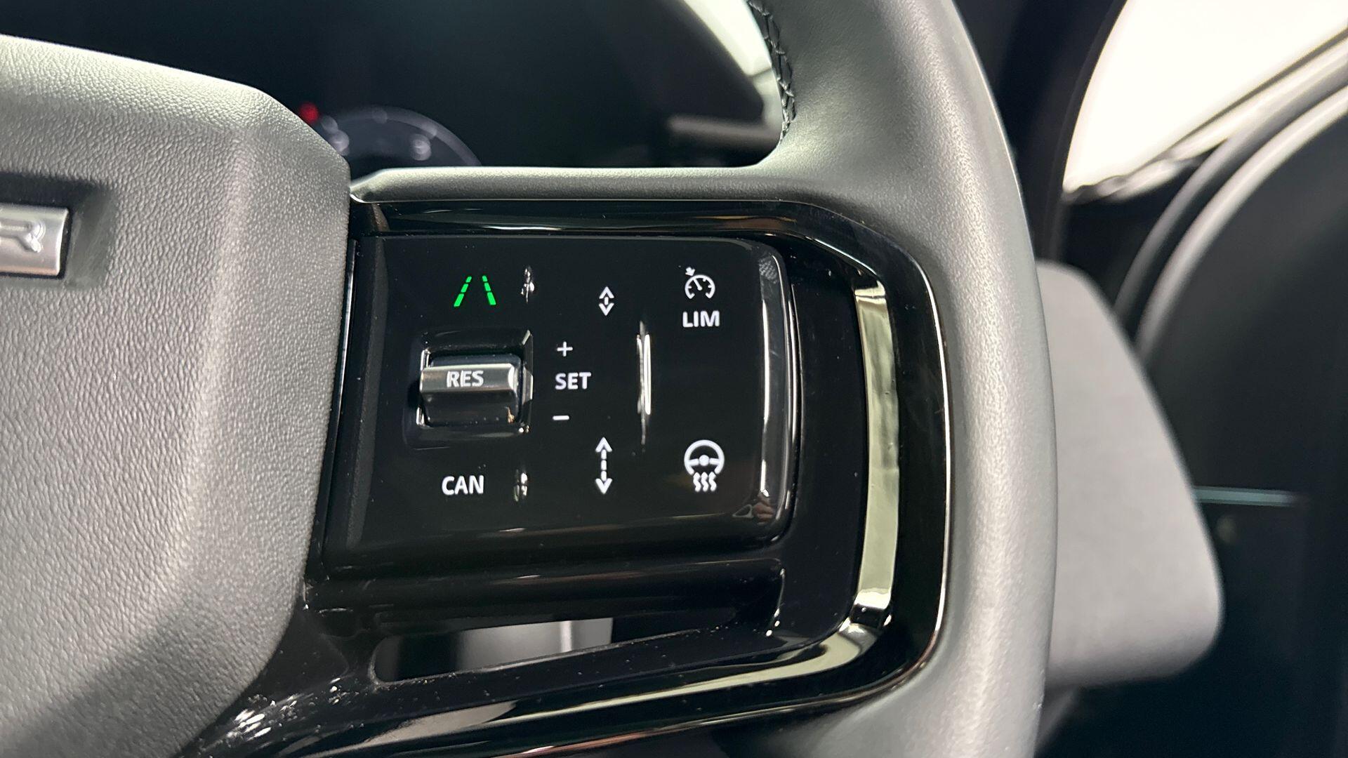 Land Rover Range Rover Velar view 25