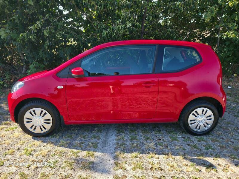 Volkswagen Up! view 3