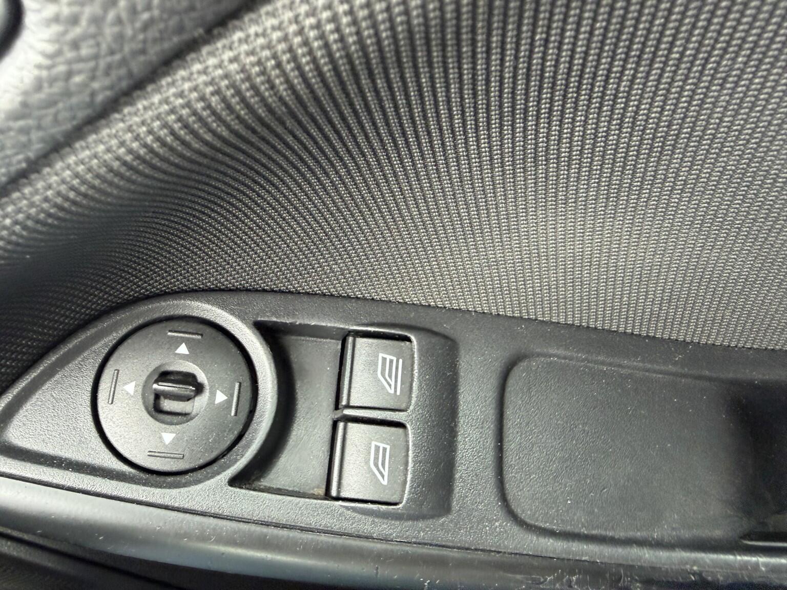 Ford Focus view 30