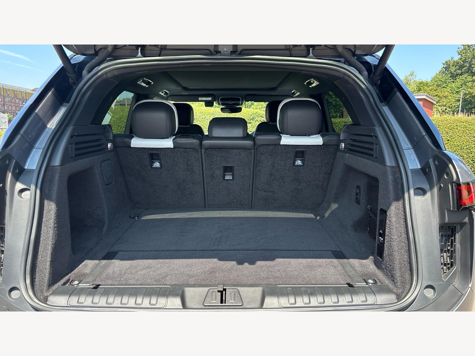 Land Rover Range Rover Sport view 12