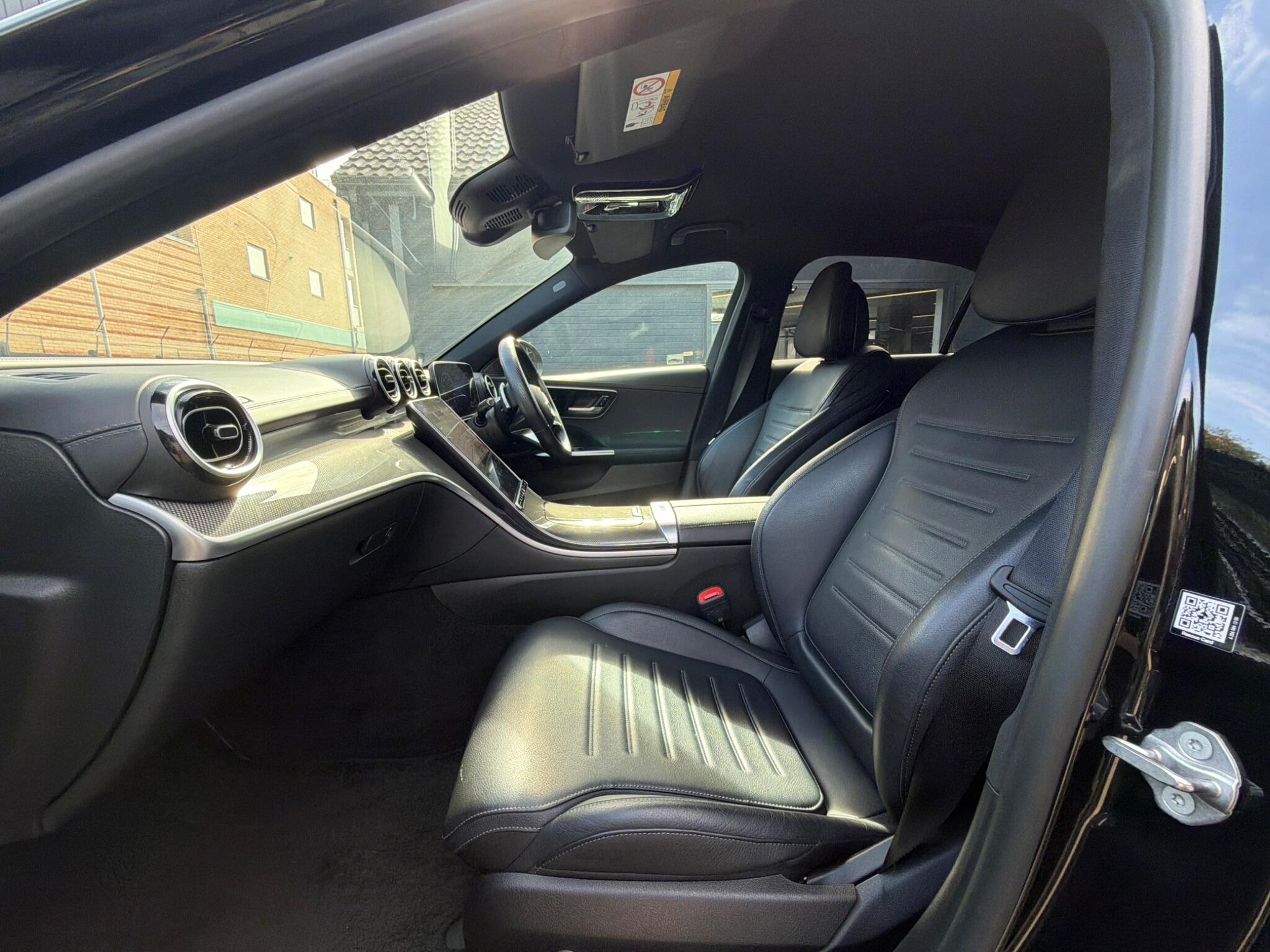 Mercedes-Benz C-Class view 21