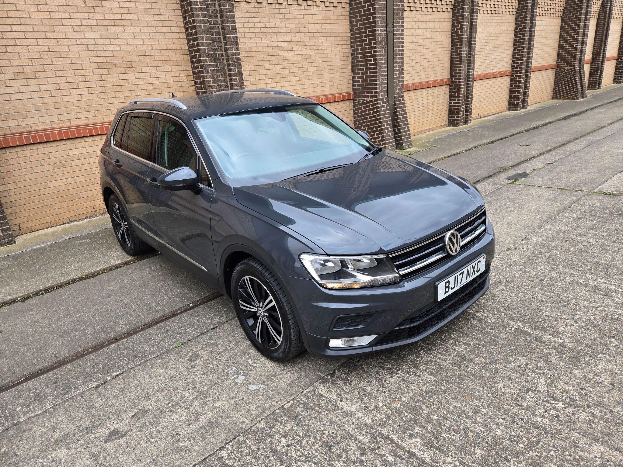 2017 Volkswagen Tiguan 2.0 TDI BlueMotion Tech SE Navigation Euro 6 (s/s) 5dr • 57,000 miles image 18