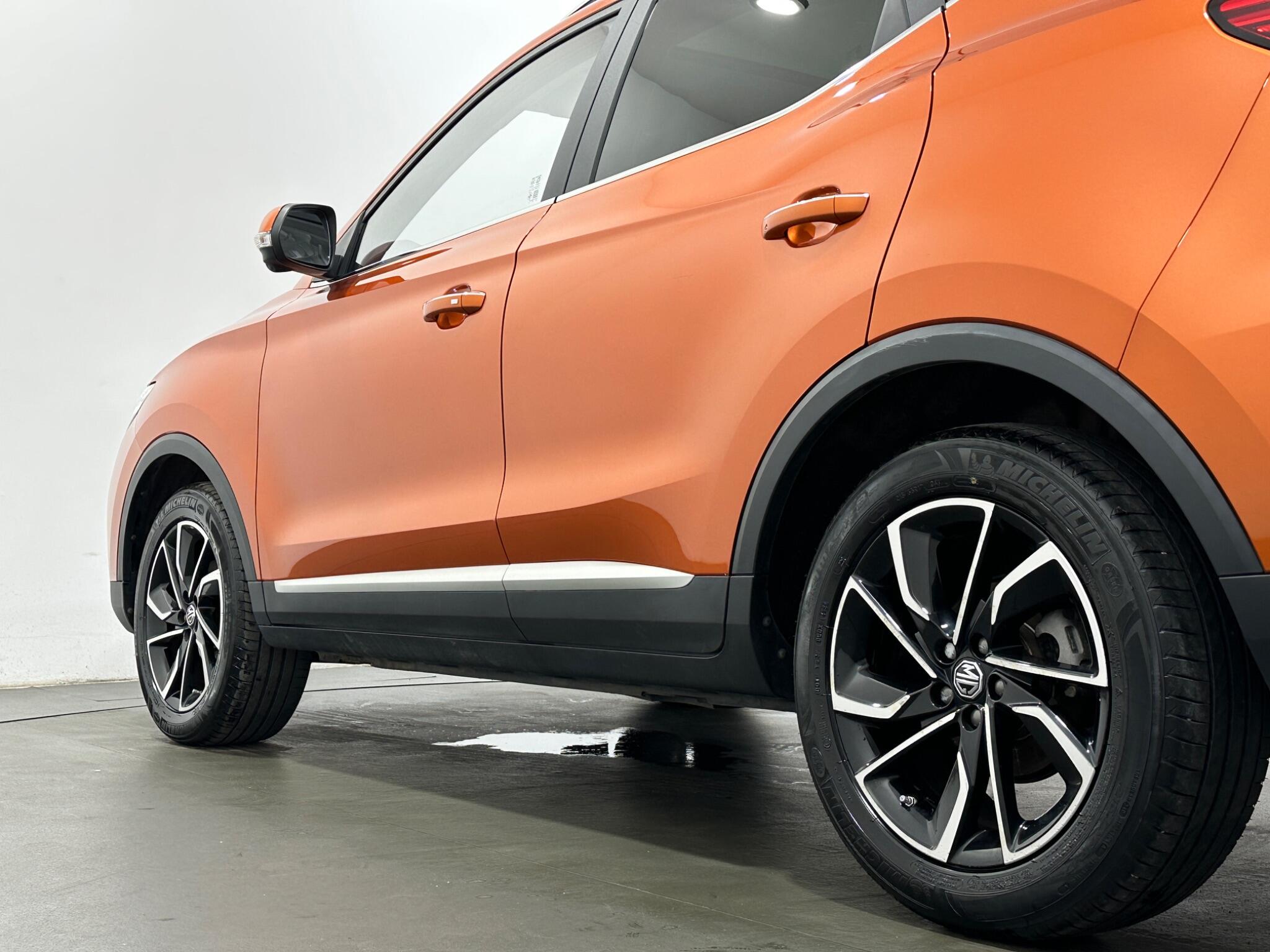 MG ZS view 48