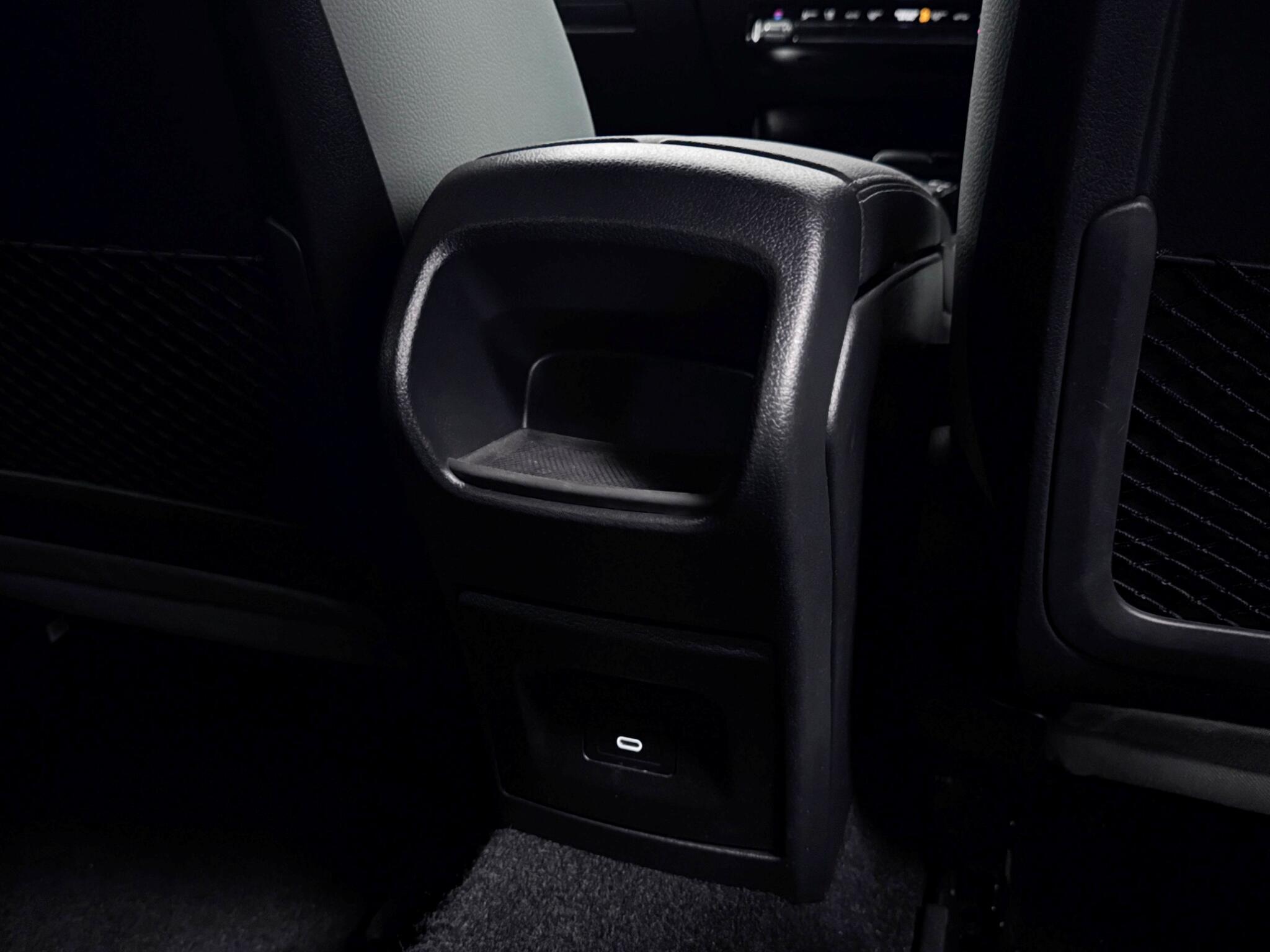 Mercedes-Benz Cla view 21