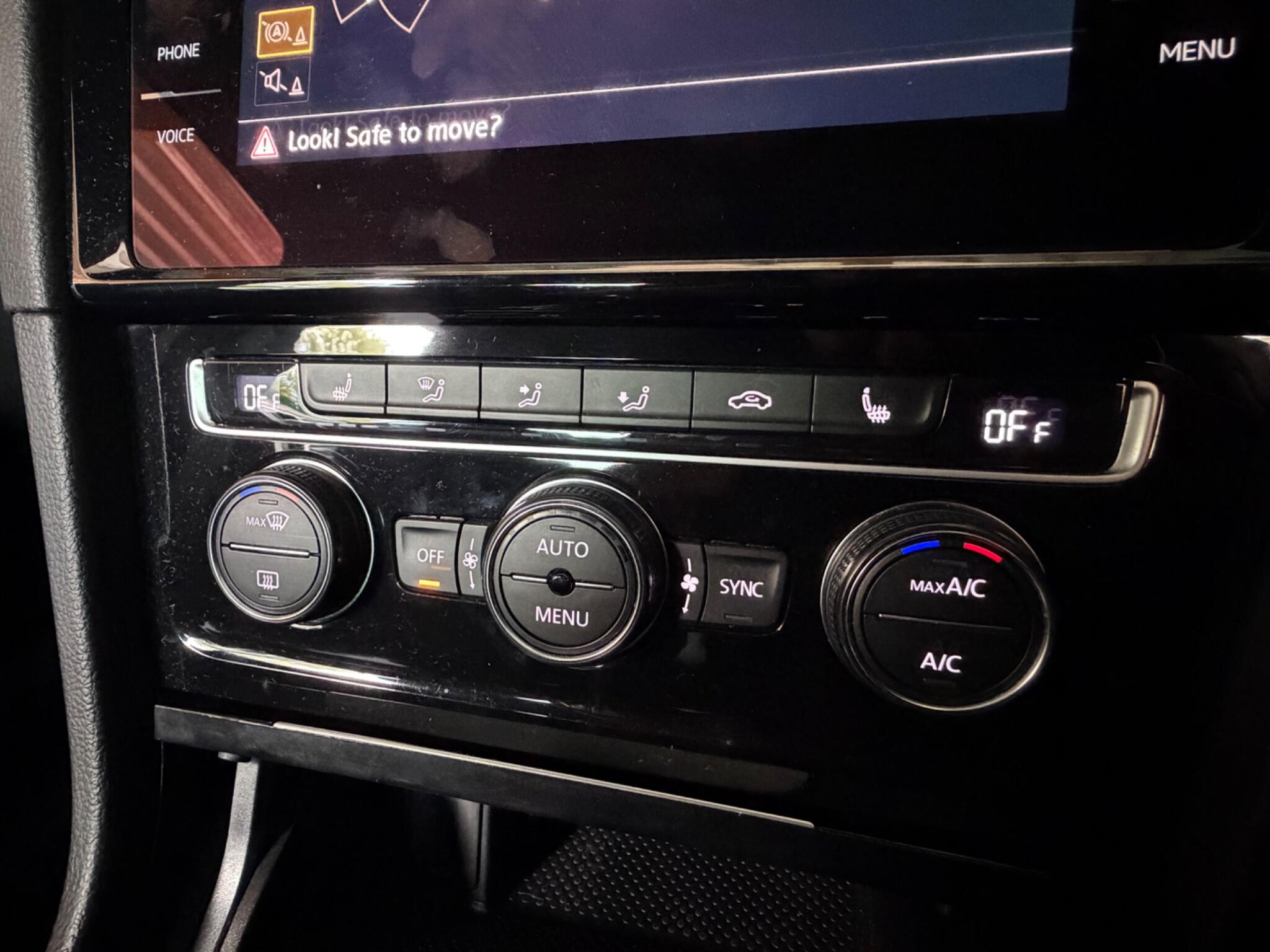 Volkswagen Golf view 36