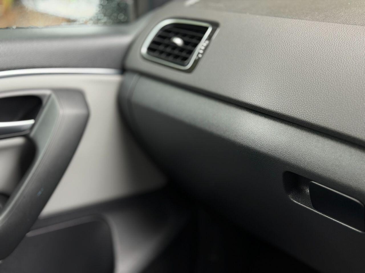 Volkswagen Polo view 16