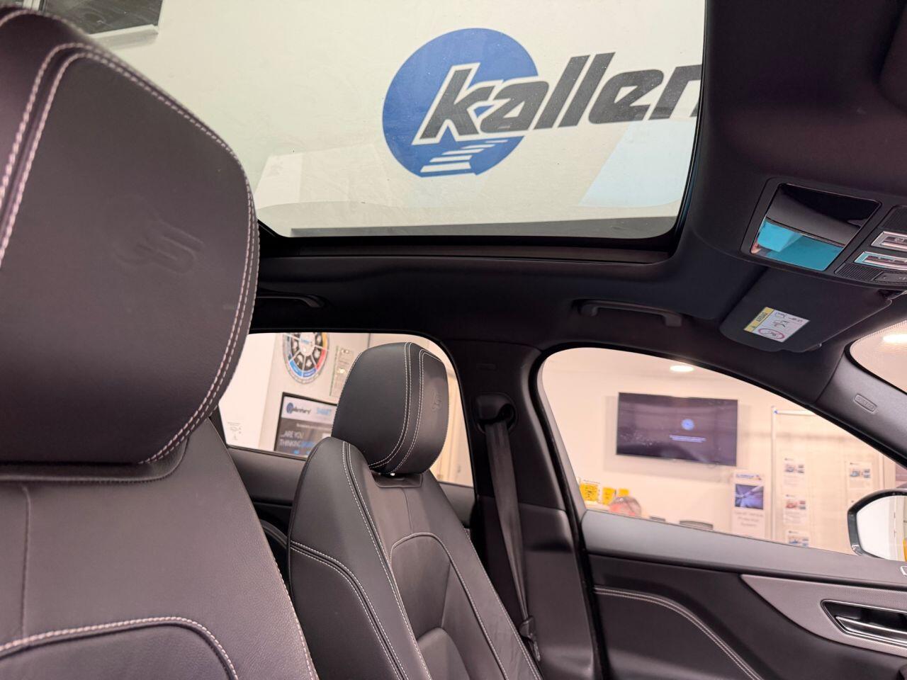 Jaguar F-Pace view 31