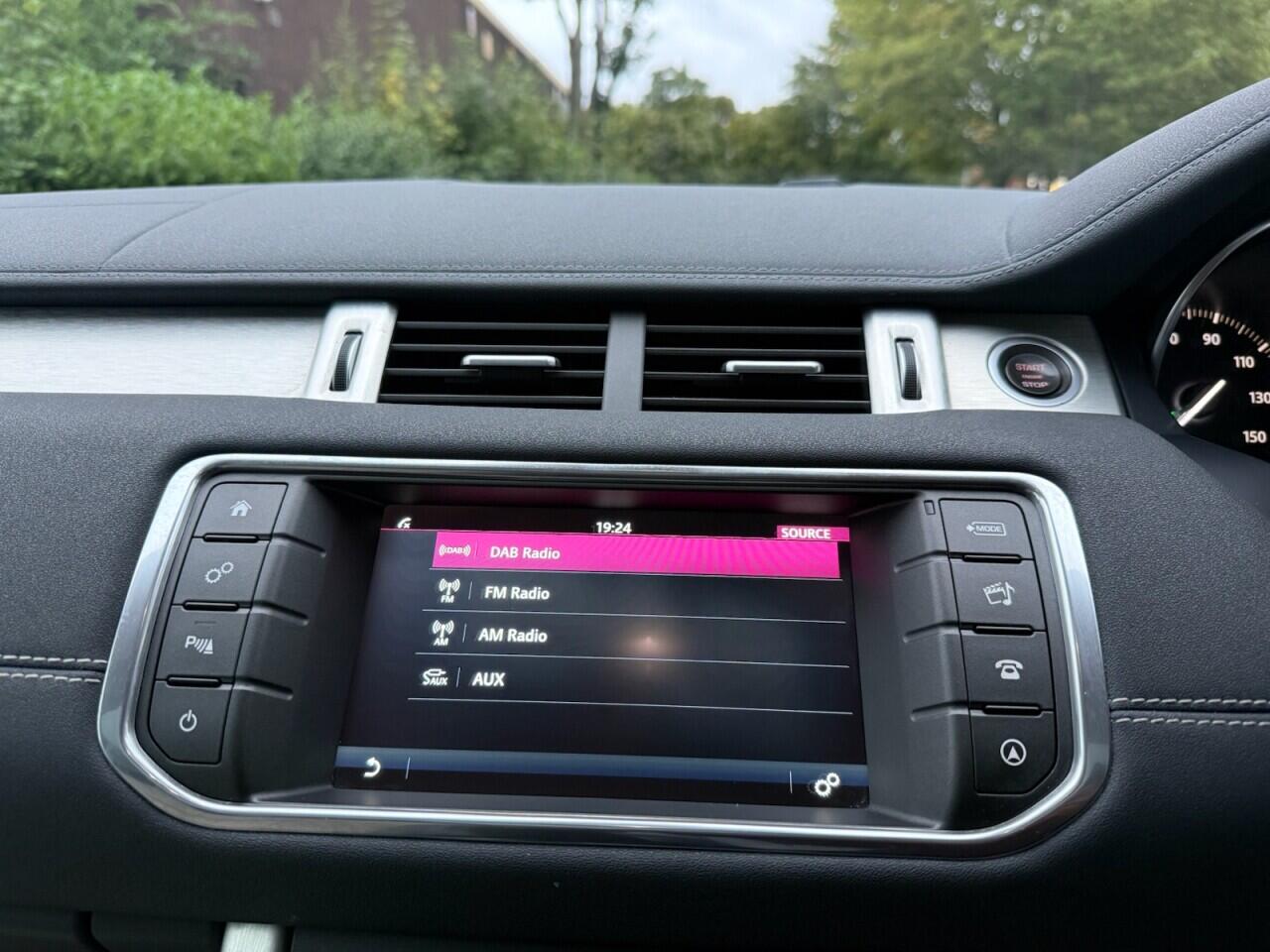 Land Rover Range Rover Evoque view 22