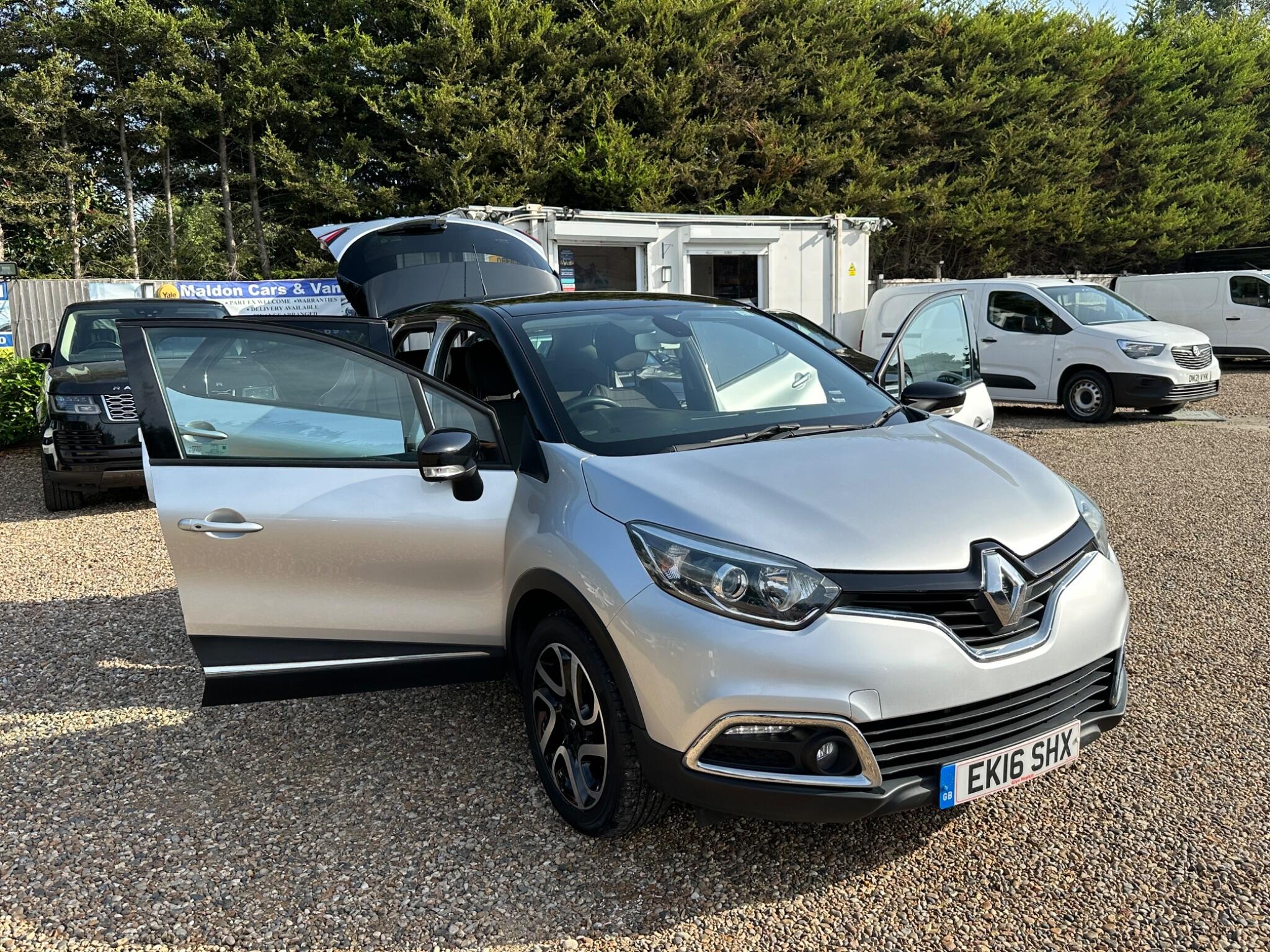 Renault Captur view 24