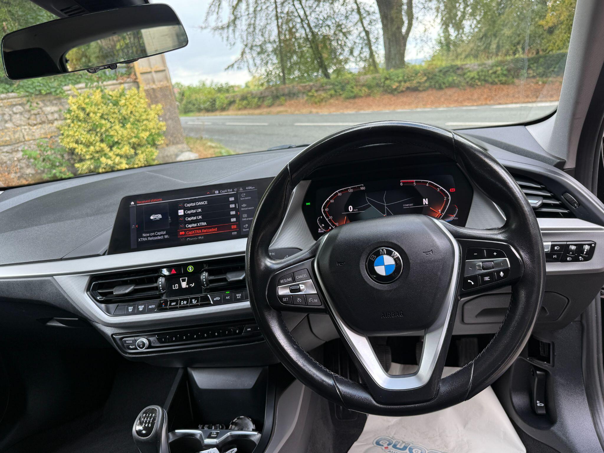 BMW 1 Series view 30