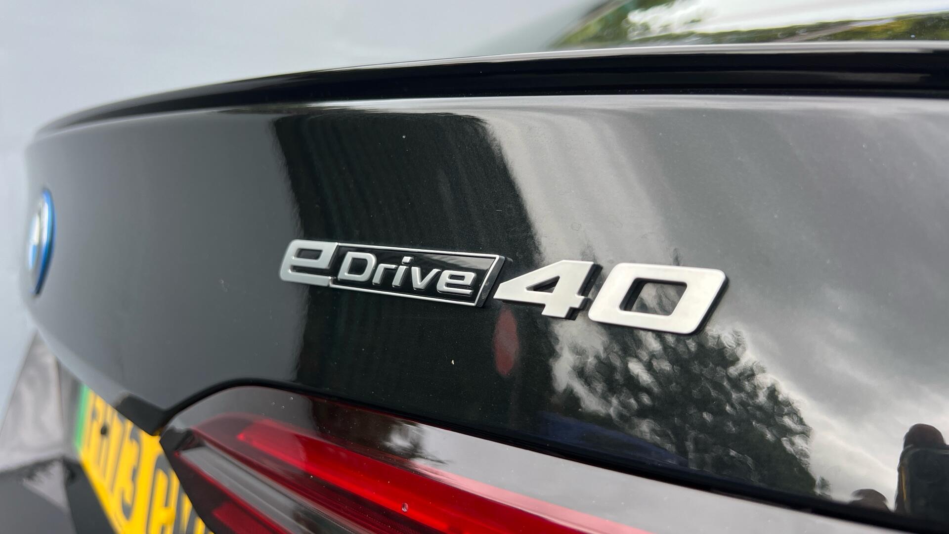 BMW I5 view 30