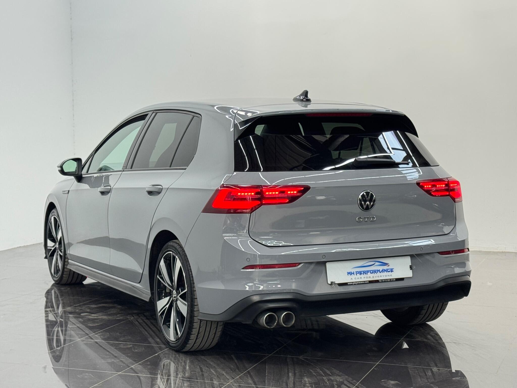 Volkswagen Golf view 61