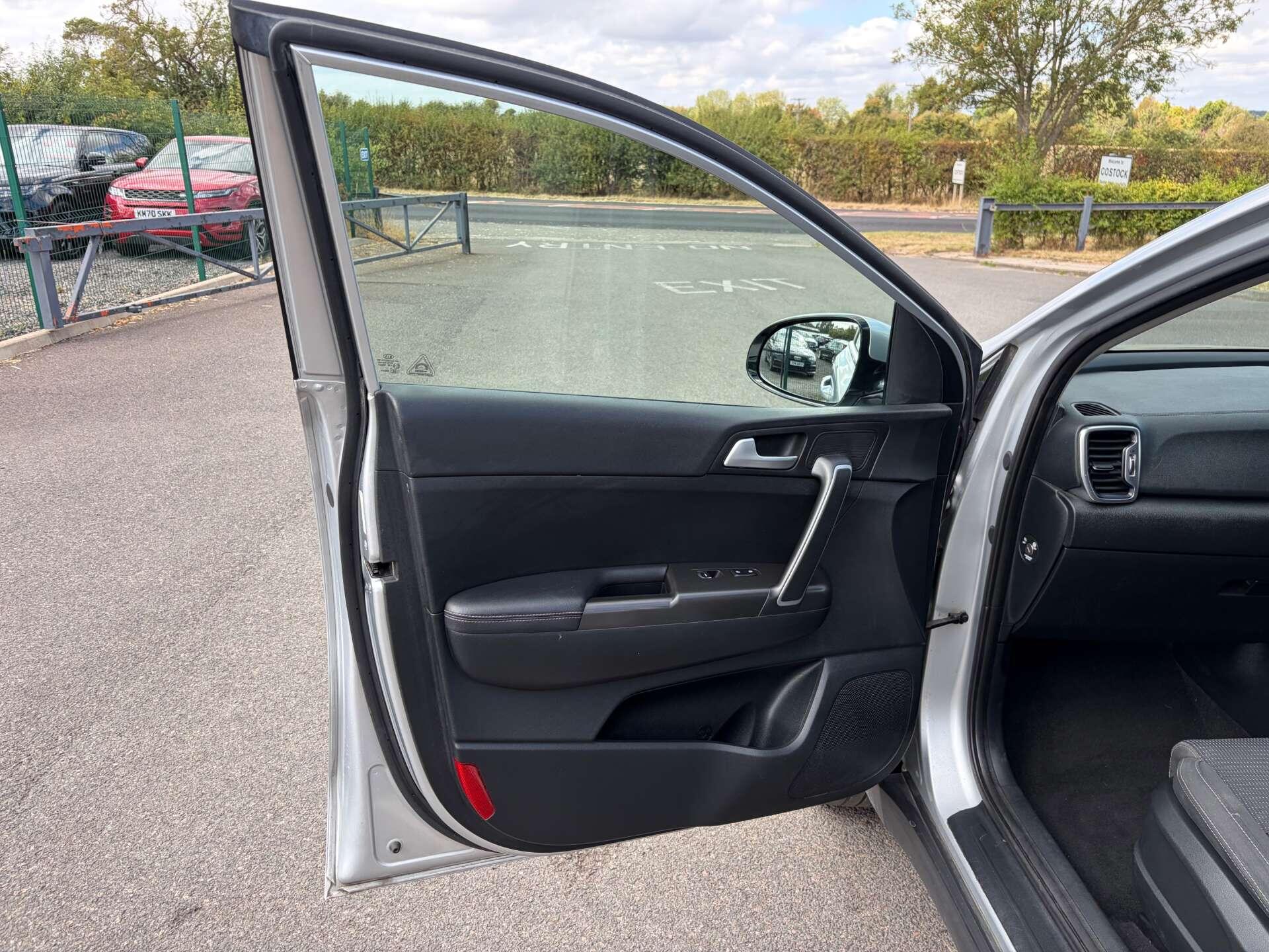 Kia Sportage view 14