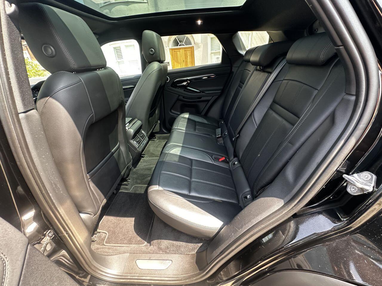 Land Rover Range Rover Evoque view 24