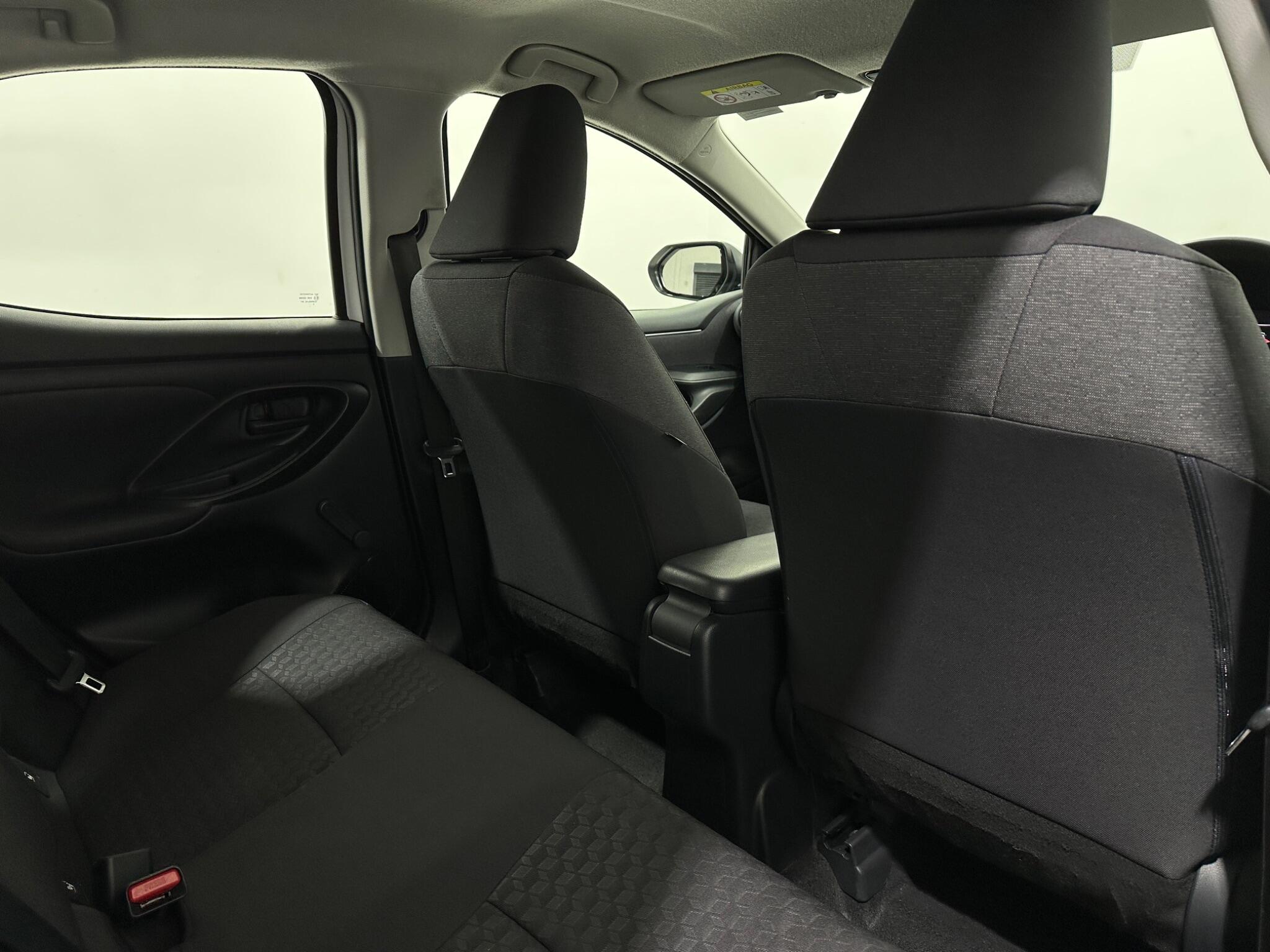 Toyota Yaris view 39