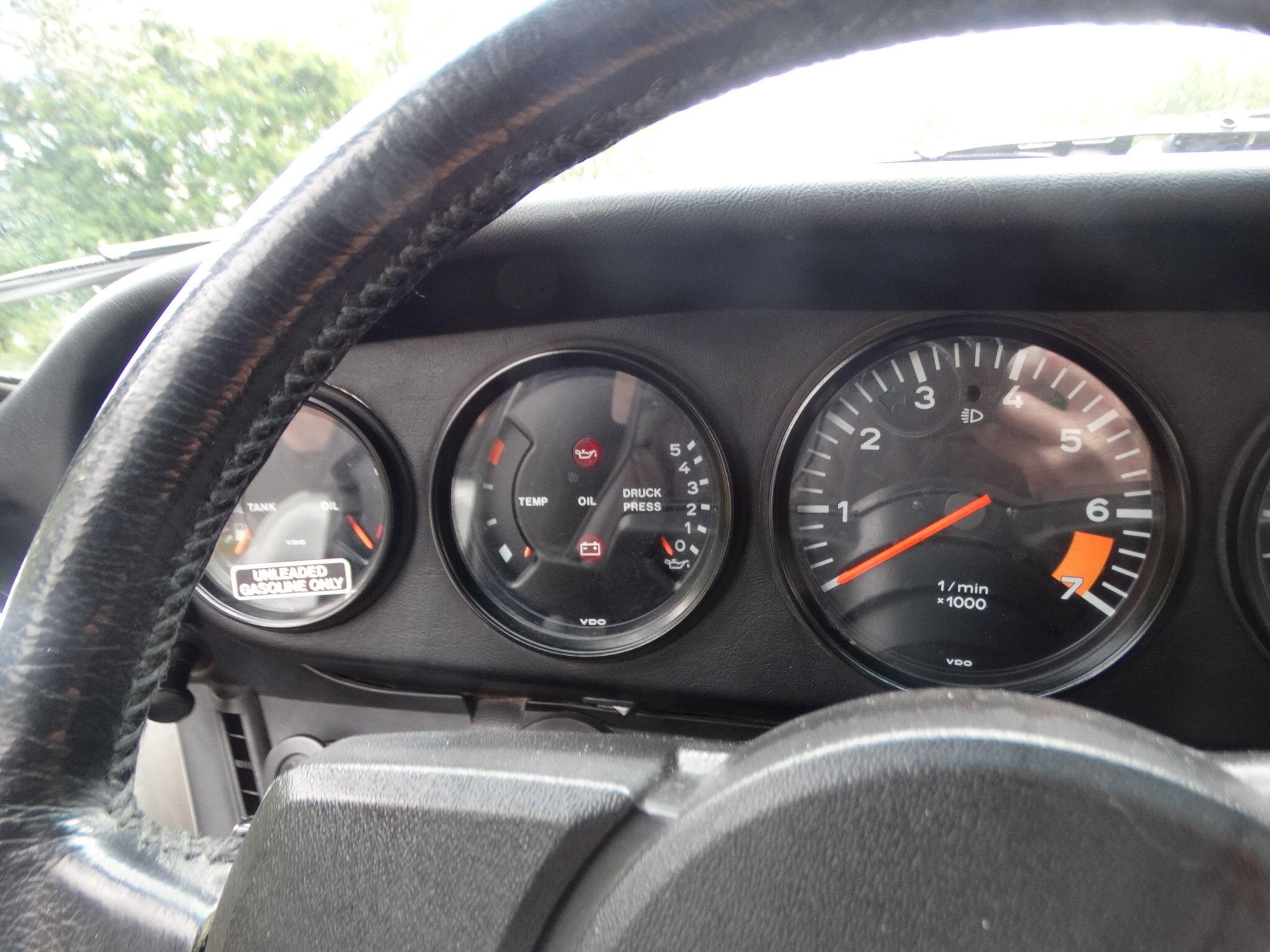 Porsche 911 view 10